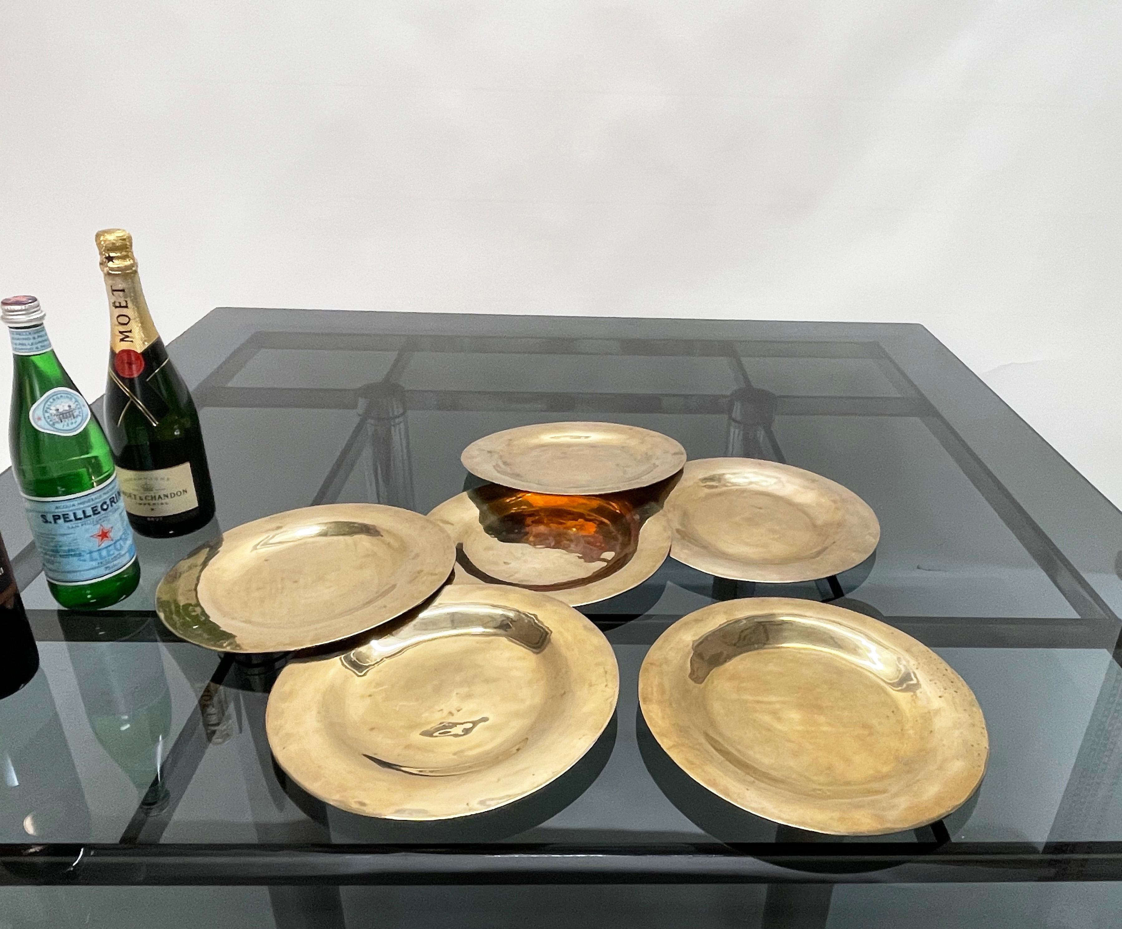 round brass plate