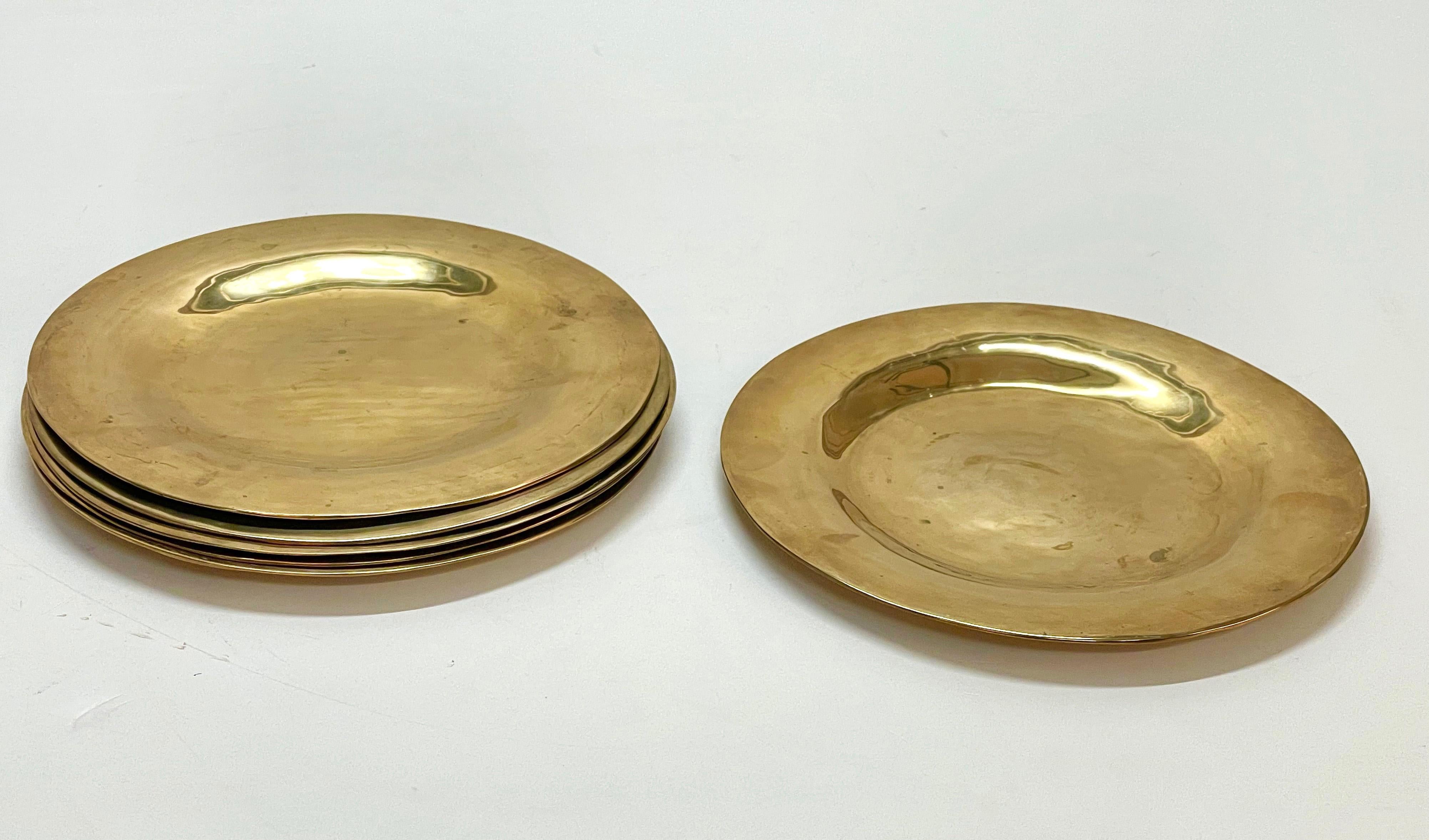 Set of Six Midcentury Round Brass Italian Dinner Plates, 1970s In Good Condition In Roma, IT