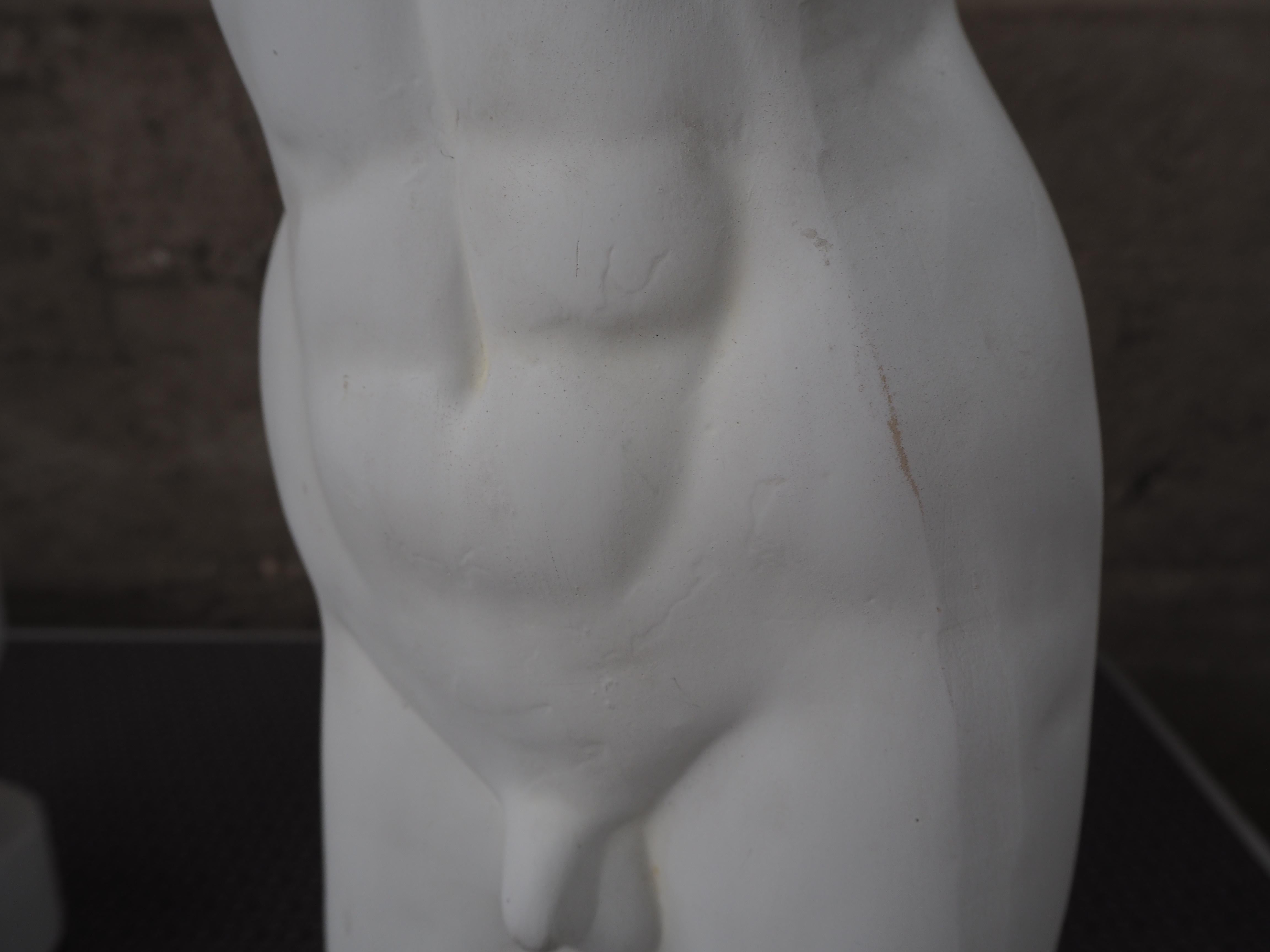 Set di corpi di scultura da tavolo in ceramica del Medioevo, anni '70 in vendita 11