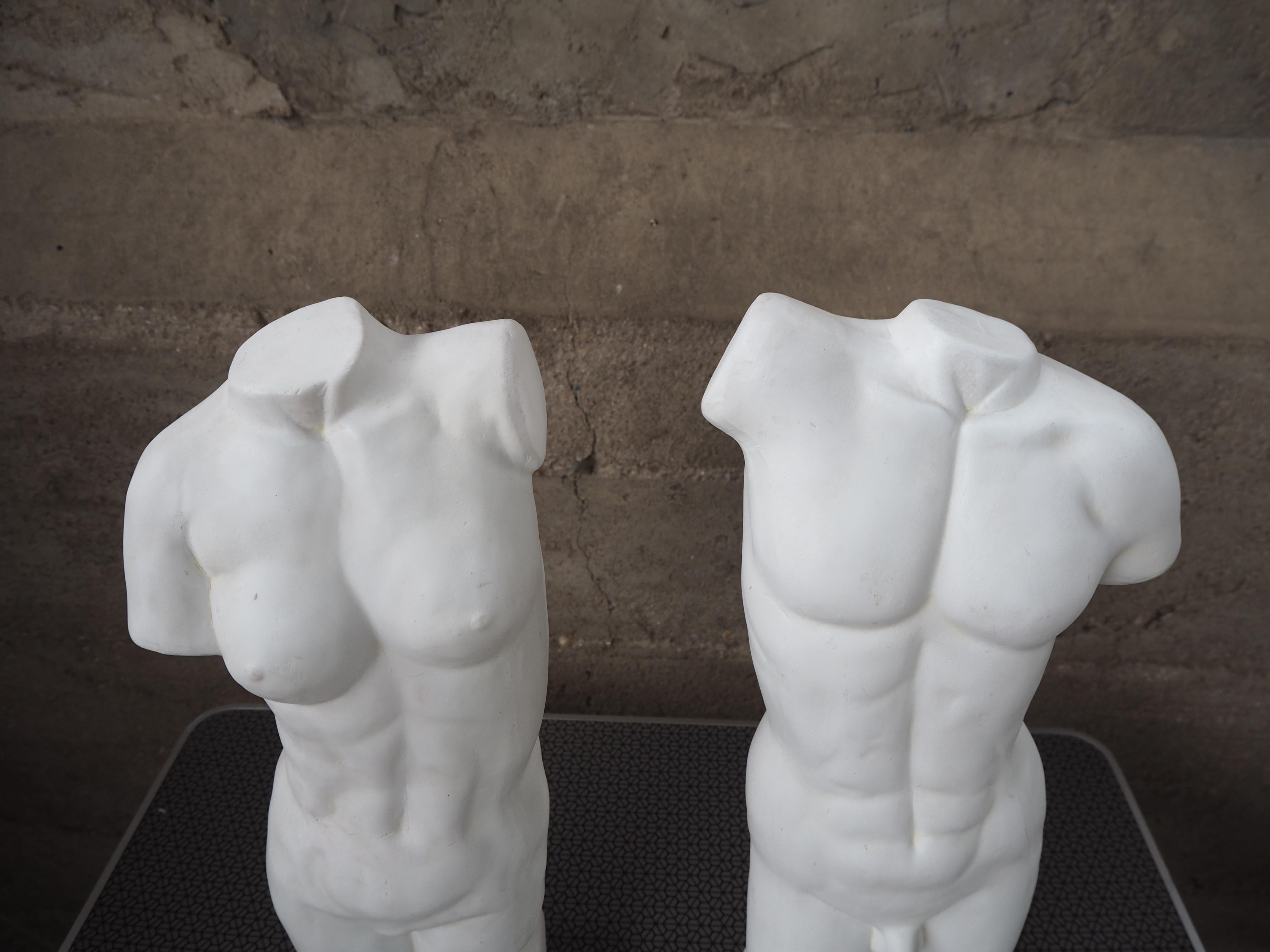 Set di corpi di scultura da tavolo in ceramica del Medioevo, anni '70 in vendita 2