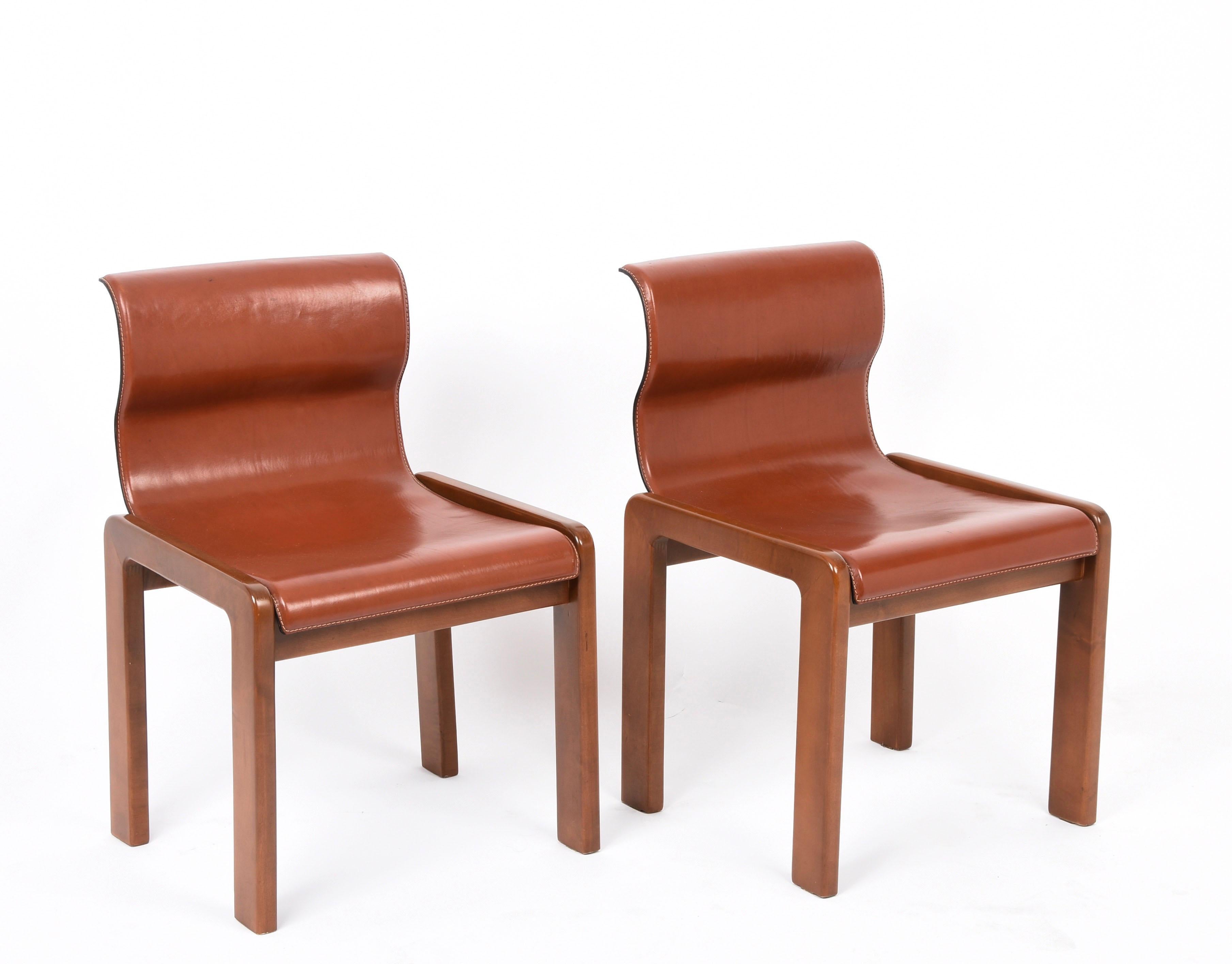 Set of Midcentury Tobia & Afra Scarpa Leather and Wood Italian Chairs, 1960s In Good Condition In Roma, IT