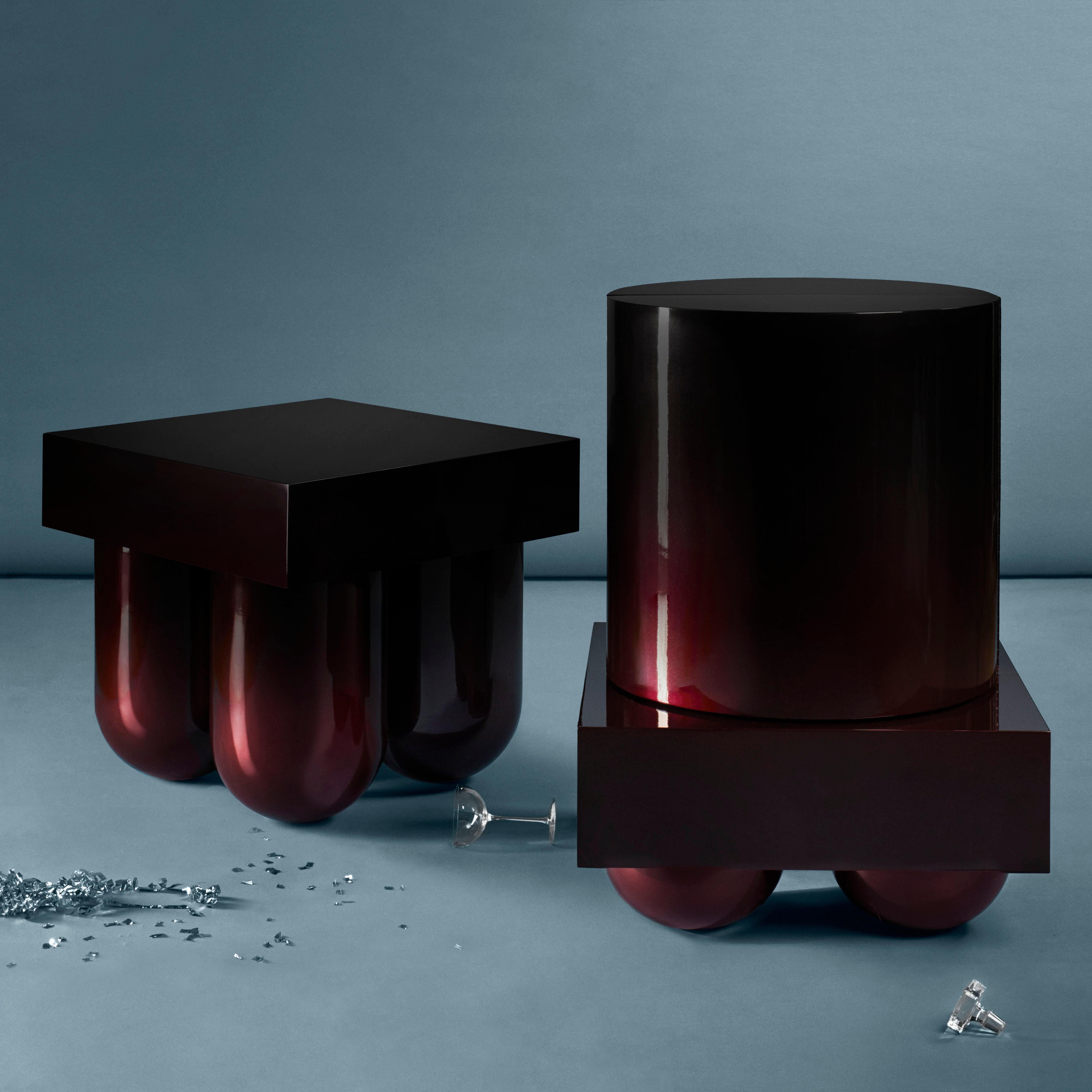 Set of minibar and side table by Müsing-Sellés
Dimensions: W 60 x D 60 x H 80 cm minibar
W 60 x 60 x H 60 cm side table
Materials: Carved wood, high gloss car-paint metallic lacquer

Color finish options: Maroon/red gradient
indigo/blue