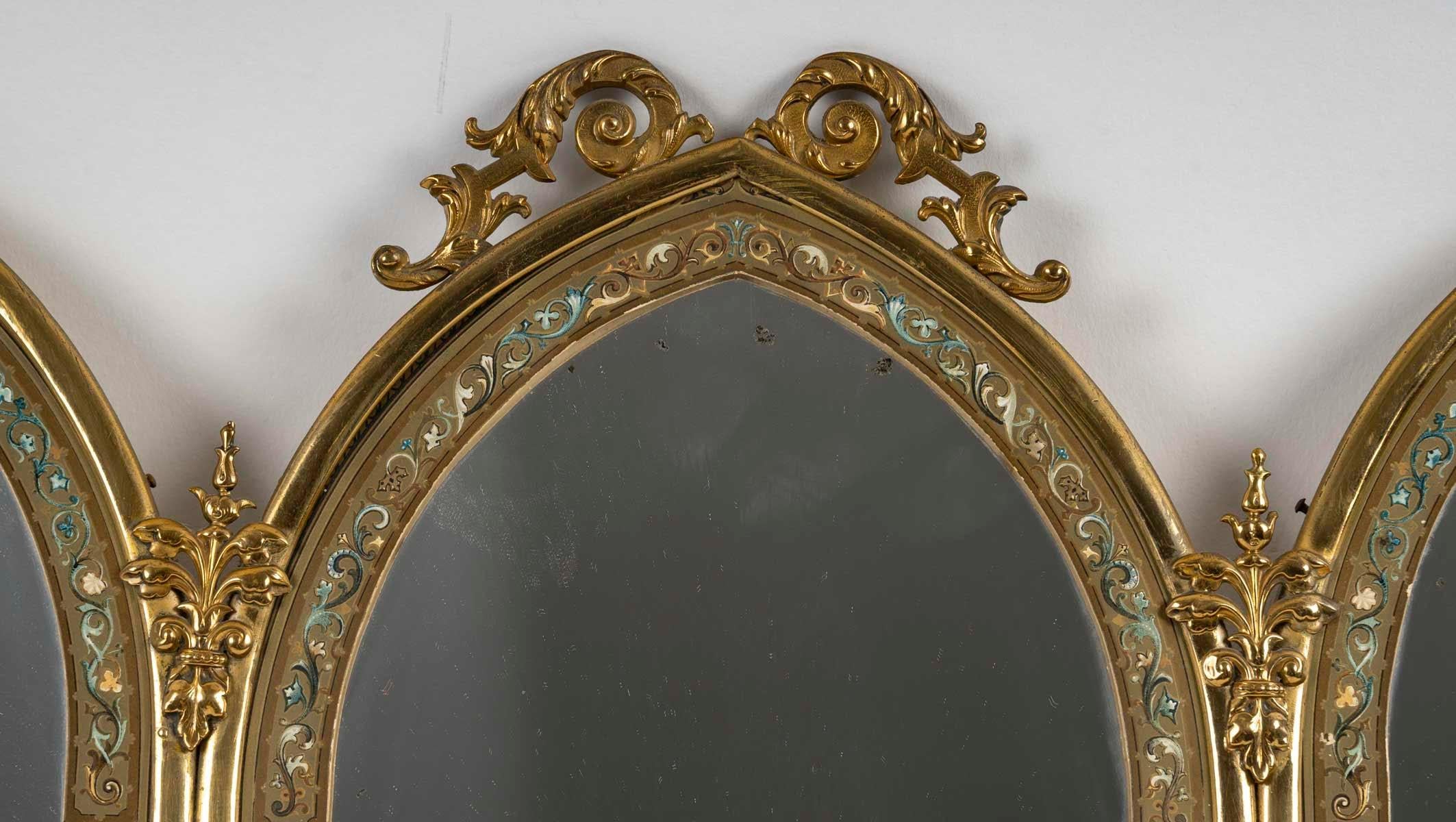 Set of mirrors, triptych mirrors and a pair of mirrors, 19th century.

Set of mirrors, a triptych mirror and a pair of mirrors in gilt metal and wallpaper decorations, 19th century, Napoleon III.
Triptychs: H: 34cm. W: 50cm, D: 2cm
Pair of mirrors: