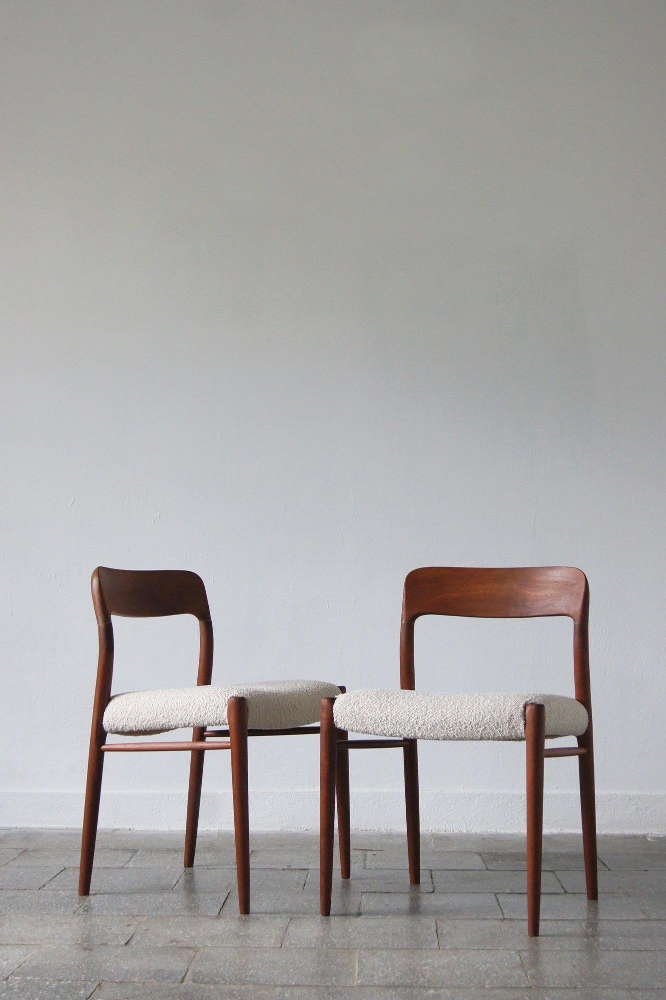 Set of Model 75 Dining Chairs by Niels Otto Moller for J.L. Møllers (Mitte des 20. Jahrhunderts) im Angebot