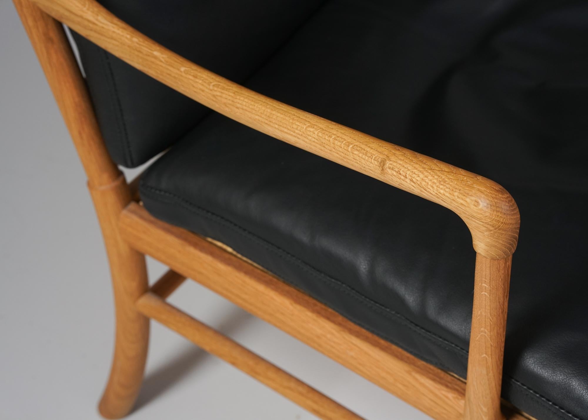 Contemporary Set of Model 
