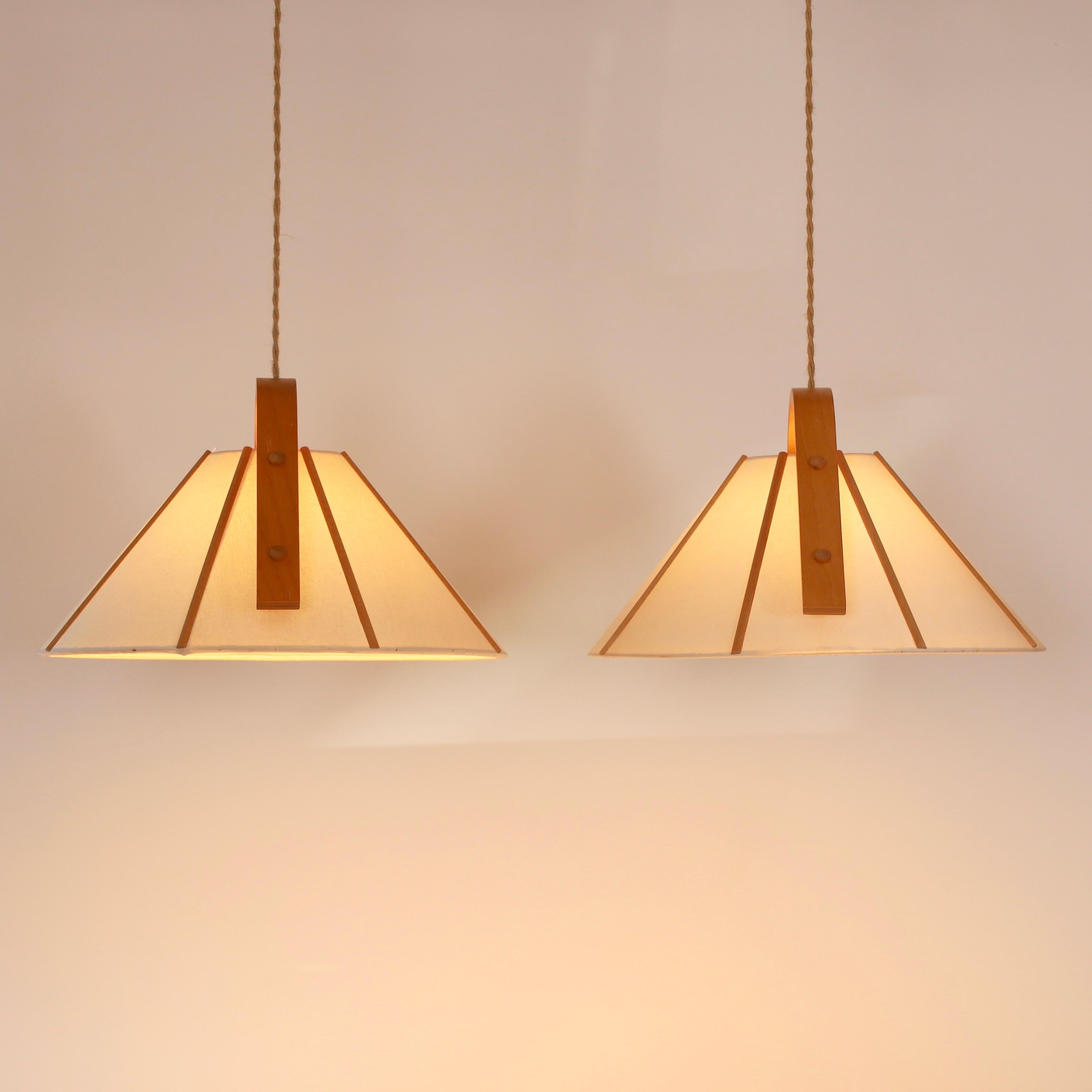 Set of Modern beech wood pendant lights by Jan Wickelgren, 1970s, Sweden In Good Condition In Værløse, DK