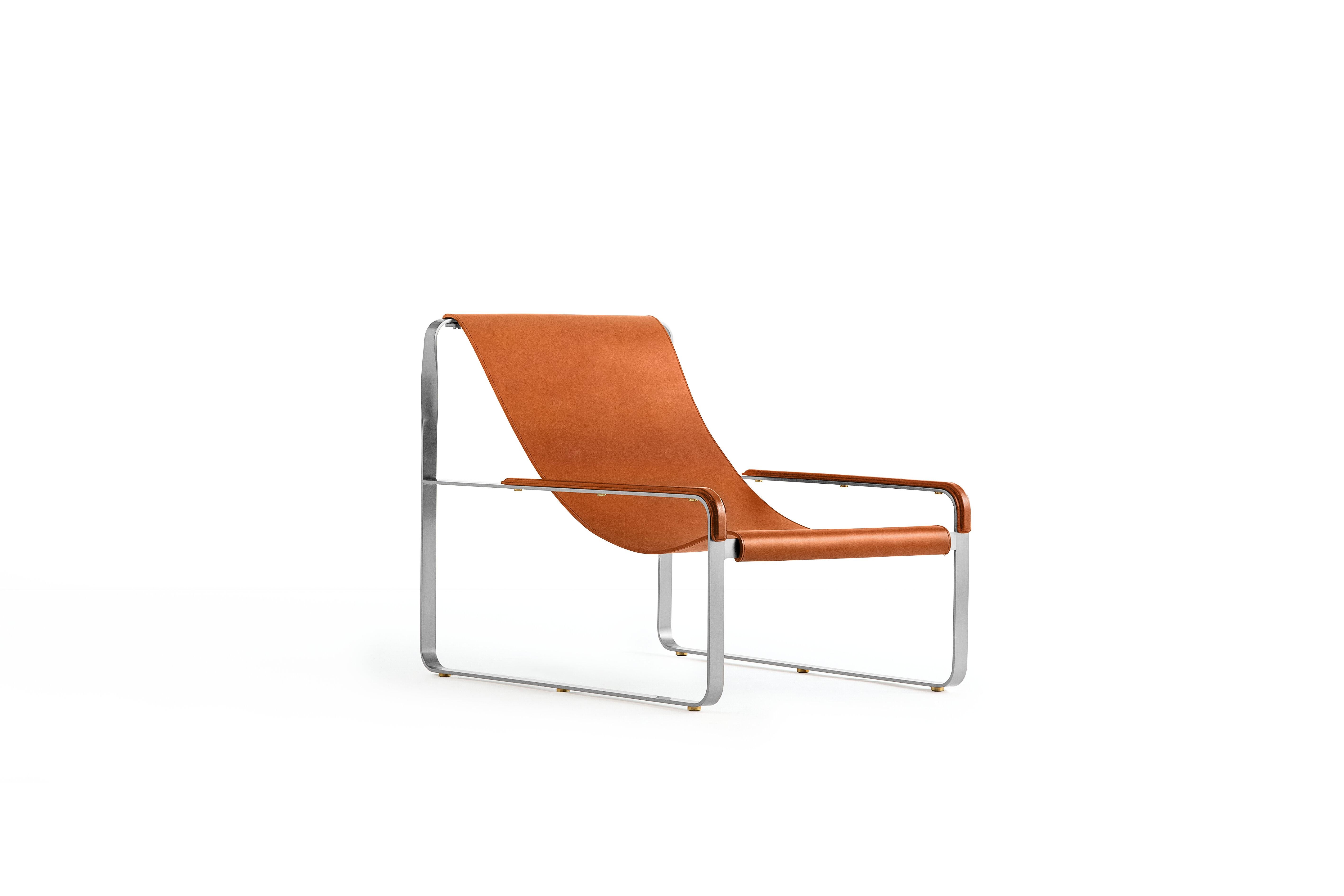 Handgefertigte Contemporary Chaise Lounge & Fußhocker Silberner Stahl & Tabakleder (Spanisch) im Angebot