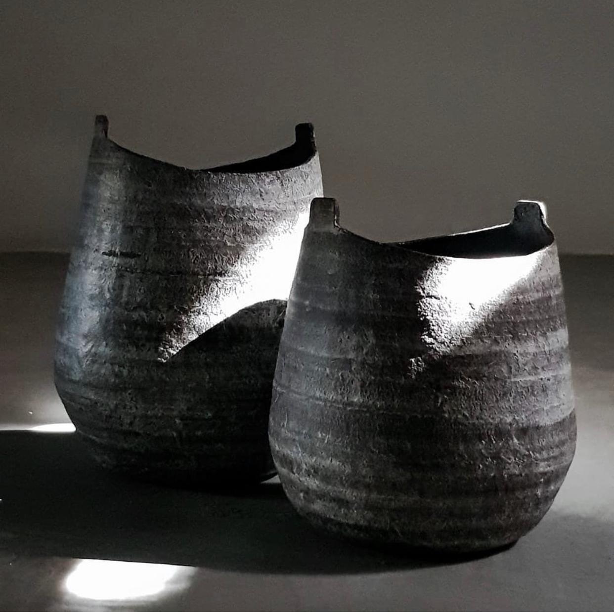 XXIe siècle et contemporain Ensemble de vases sculptés grecs anciens en vente