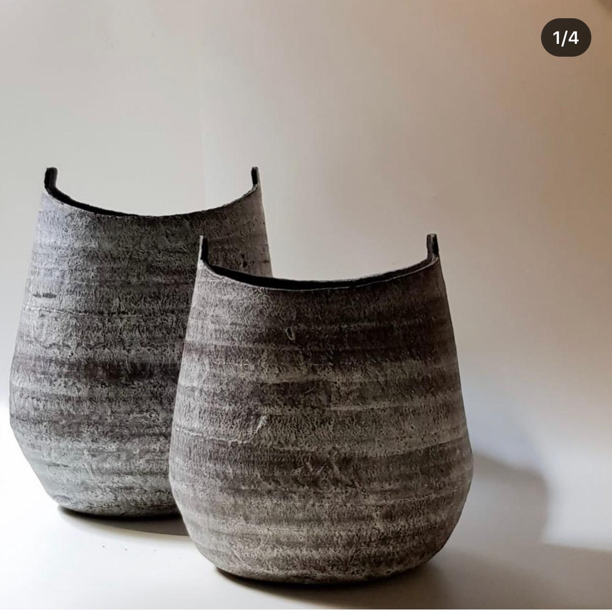 Argile Ensemble de vases sculptés grecs anciens en vente