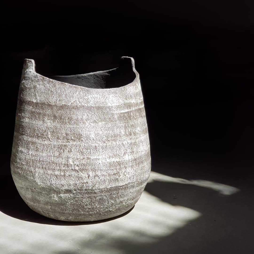 Ensemble de vases sculptés grecs anciens en vente 1