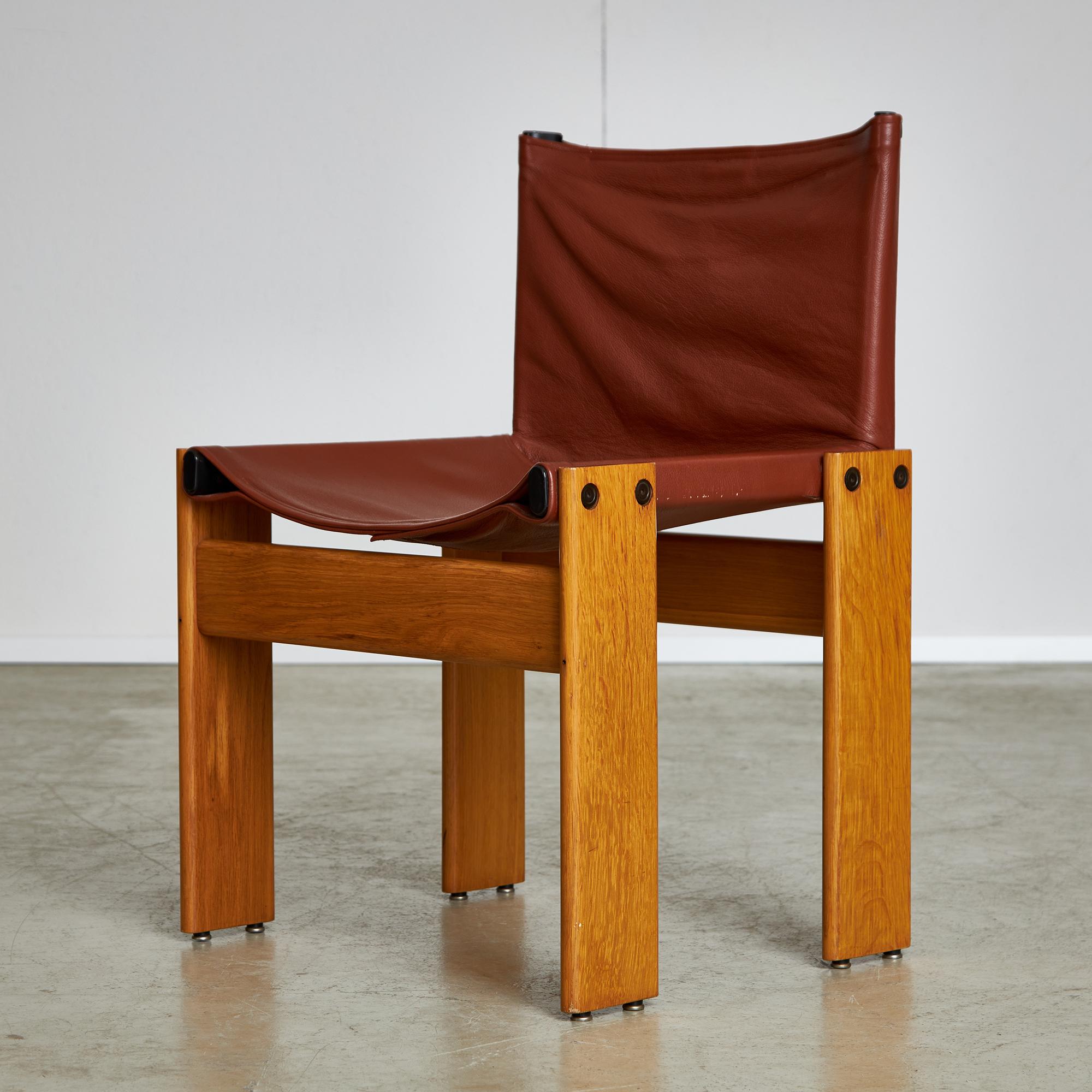 Set di sedie Monk di Afra & Tobia Scarpa per Molteni, 1973 In condizioni buone in vendita a Budapest, HU