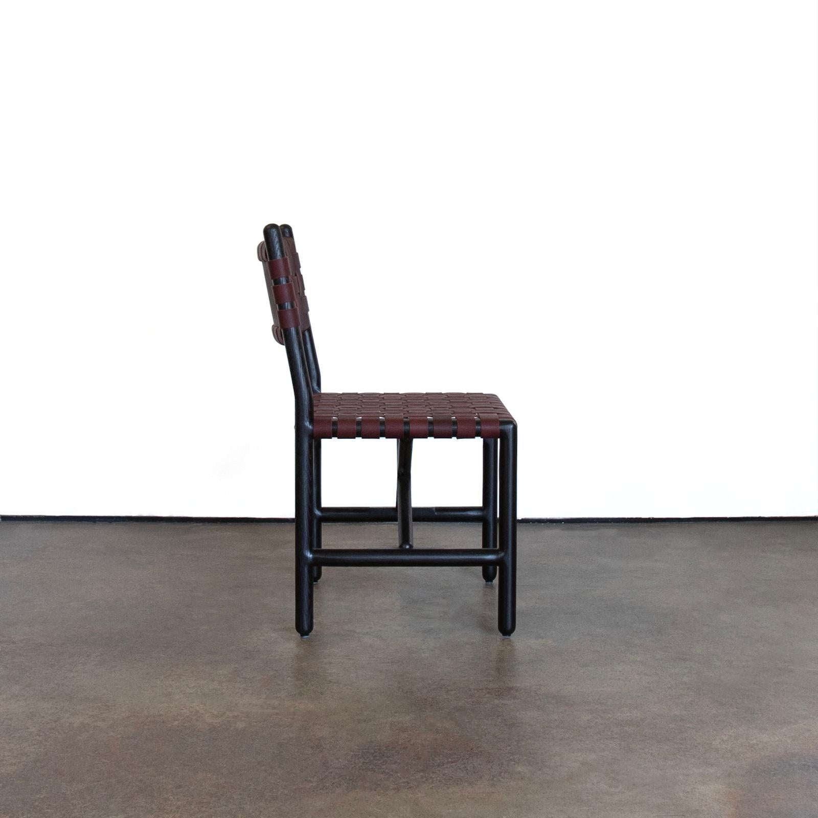 Américain Ensemble de chaises d'appoint Montgomery en bois massif par Crump and Kwash en vente