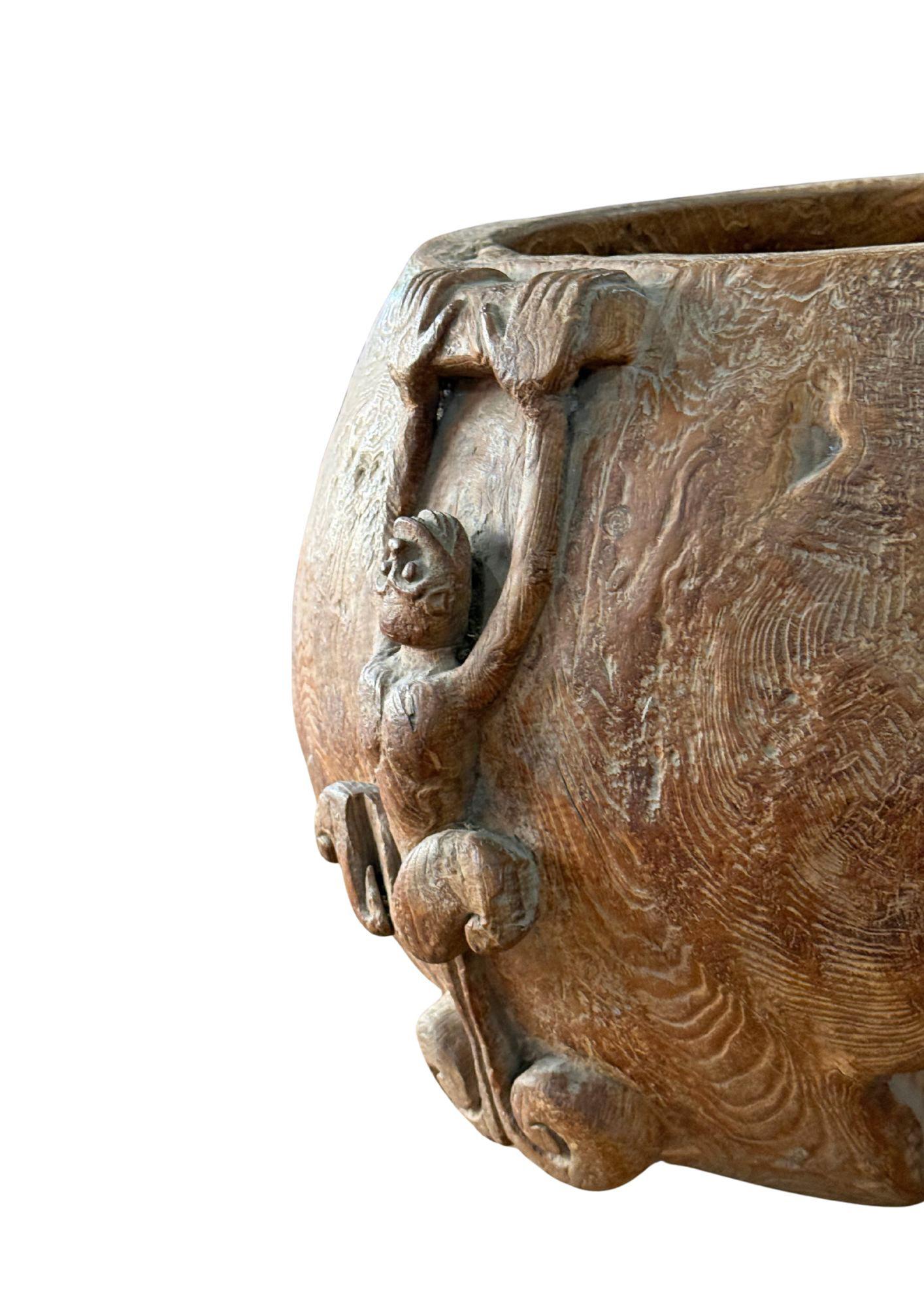 Monumentaler Satz von handgeschnitzten Schalen aus Teak-Maserholz aus der Mitte des 20. im Angebot 6