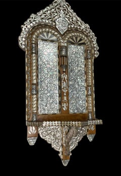 Set aus Perlmutt- und Holz-Wandregale/Beschlägen