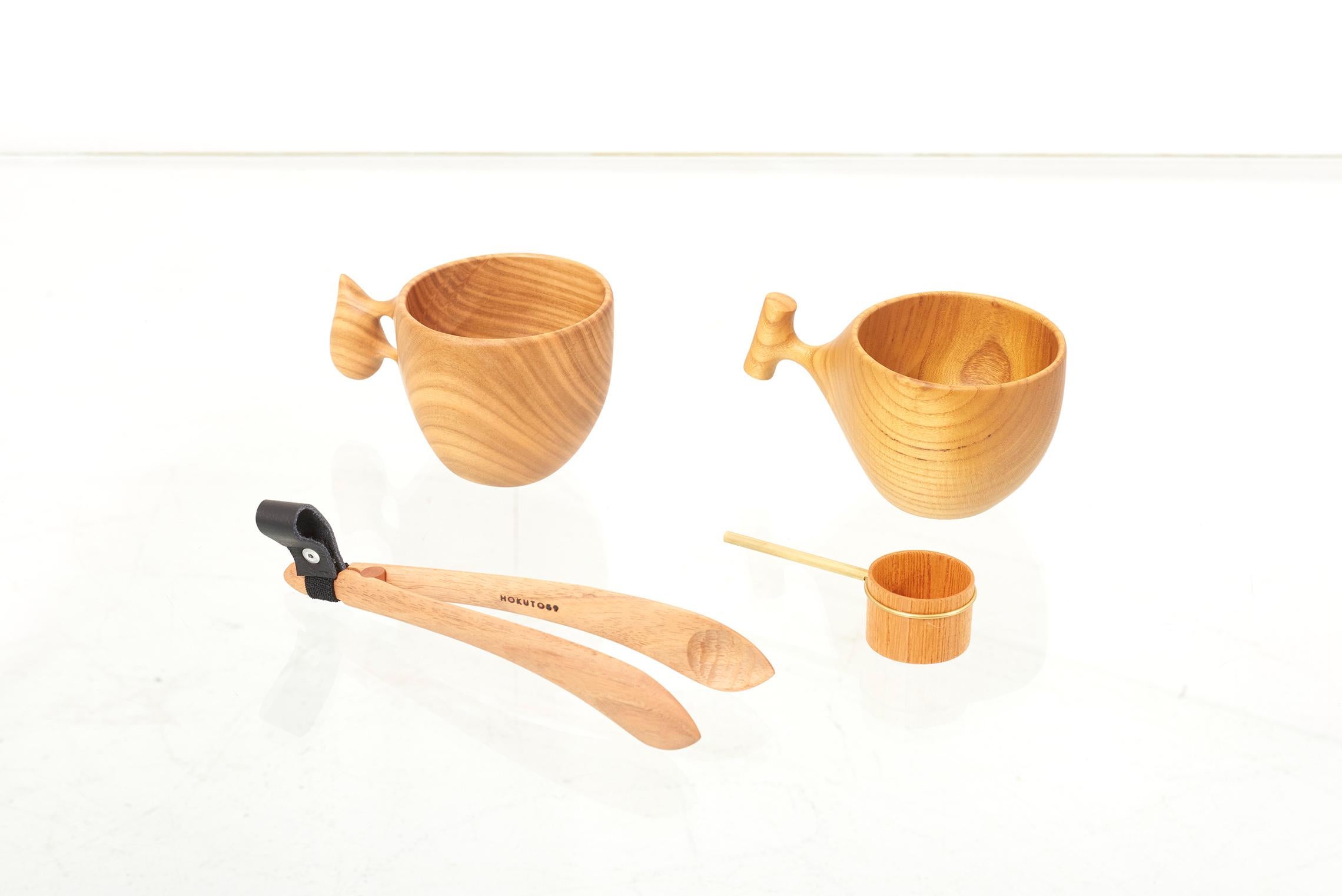 Arts and Crafts Ensemble de tasses, cuillères à café et pince à café de Hokuto Sekine, Japon 2021 en vente