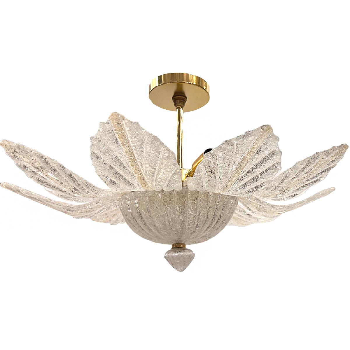 Set di sei lampade a sospensione di Murano degli anni '40 circa a forma di fiore. Venduto singolarmente.

Misure:
Diametro 24