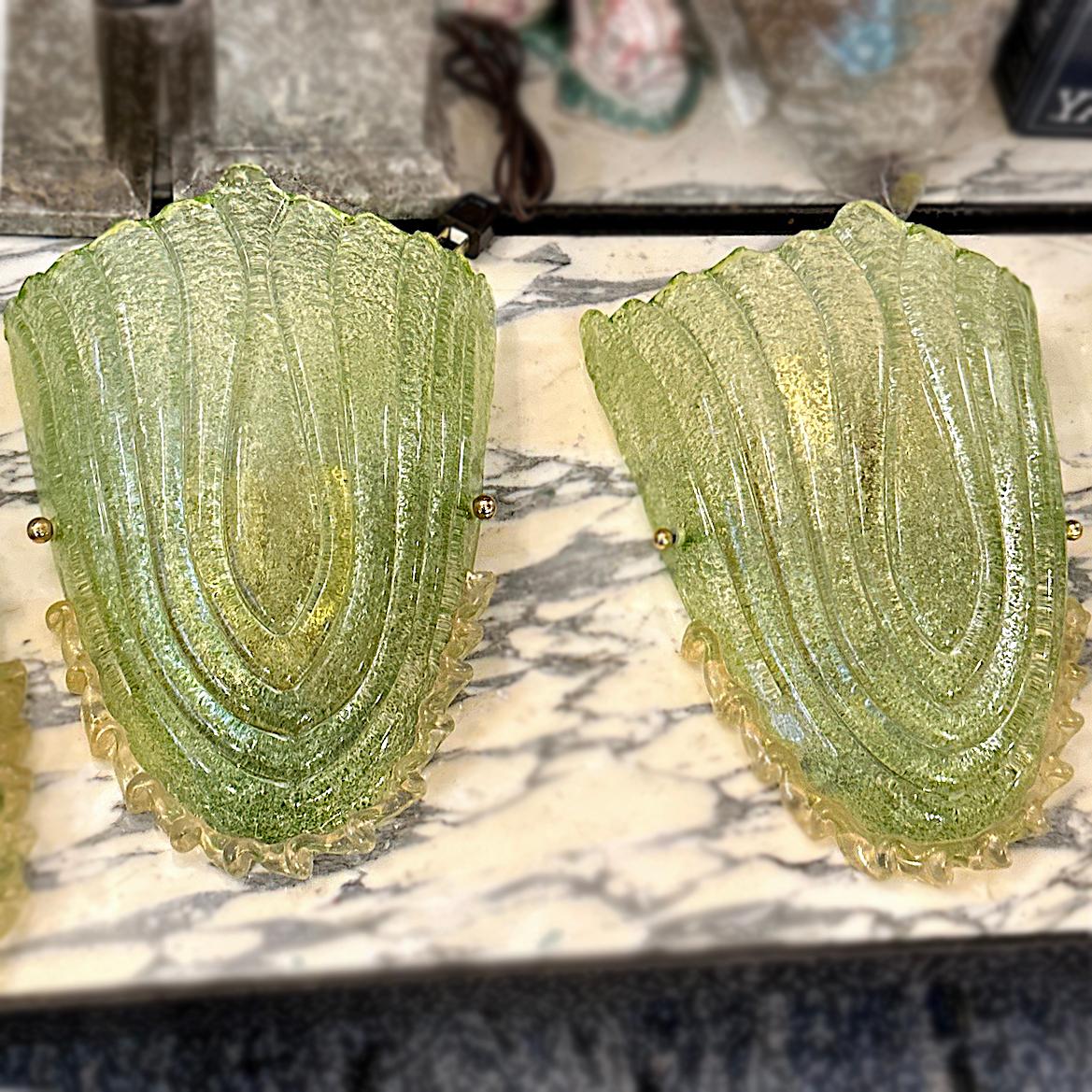 Ensemble d'appliques en verre de Murano, vendu par paire en vente 1
