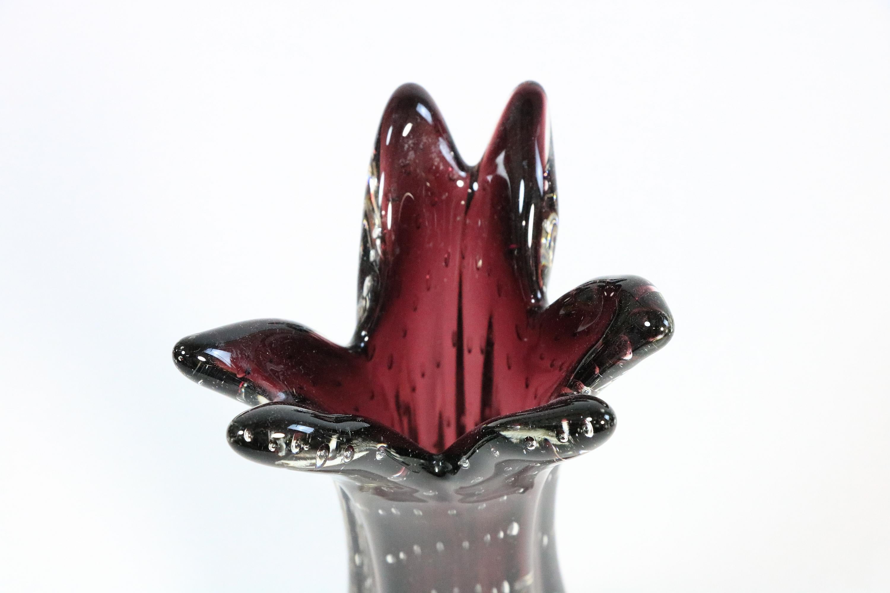 Set of Murano Glass Vase + Small Bowl, Bullicante, Red Purple, Italy, 1970s In Good Condition For Sale In Berlin, BE