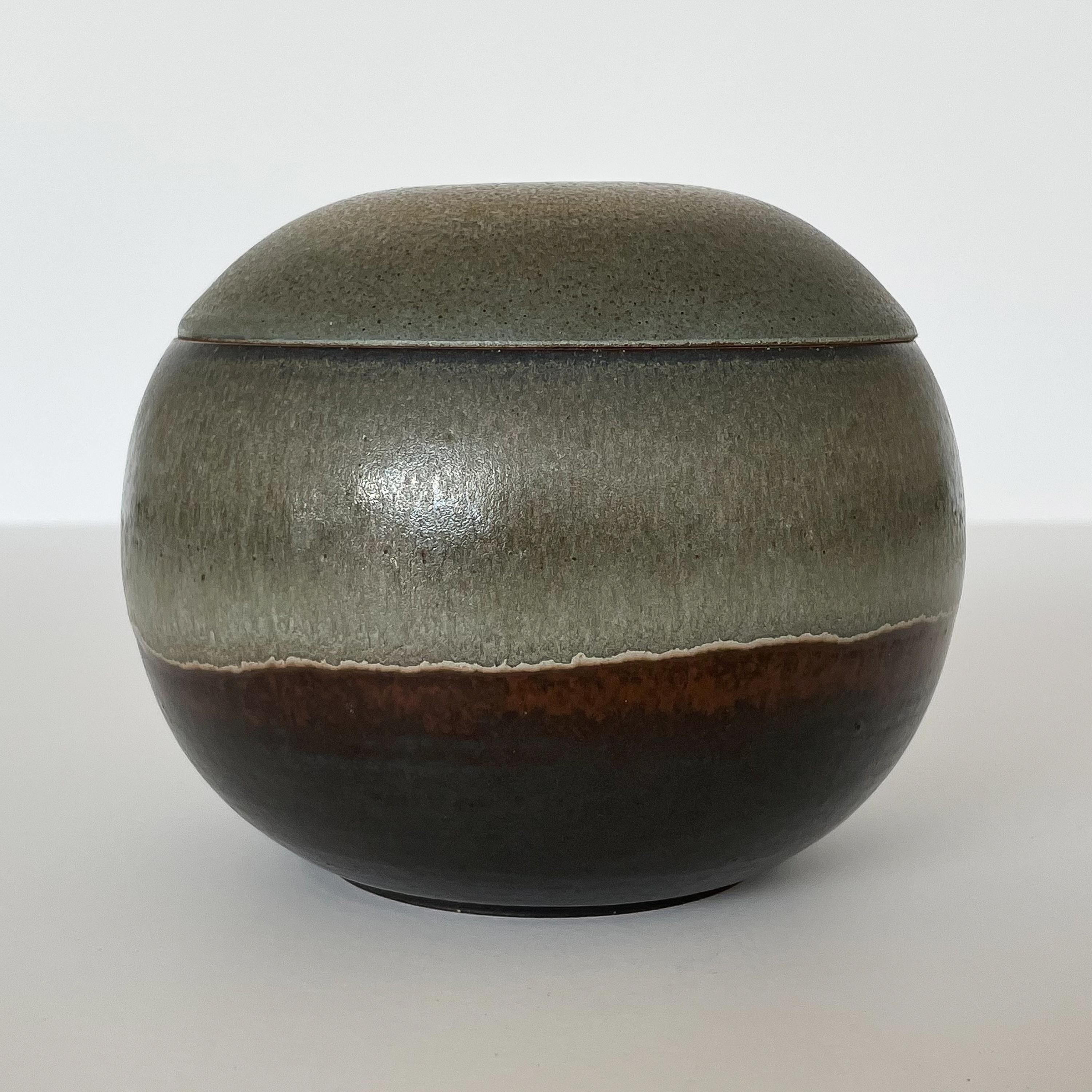 Italian Set of Nanni Valentini Ceramic Sphere Boxes for Ceramica Arcore For Sale