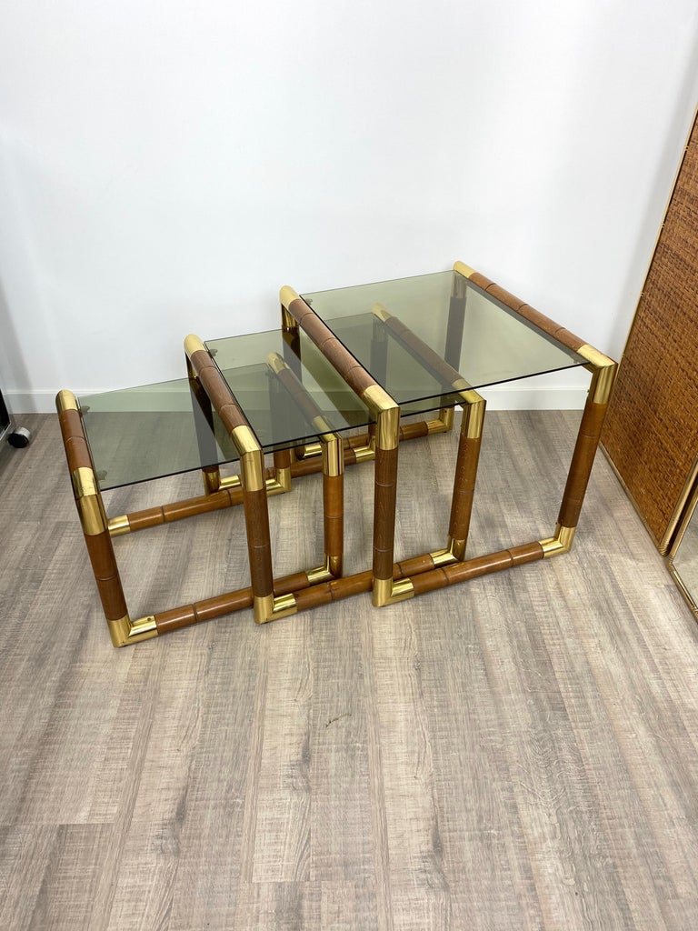 Set of Nesting Table in Wood, Brass and Glass, Italy, 1970s For Sale 1