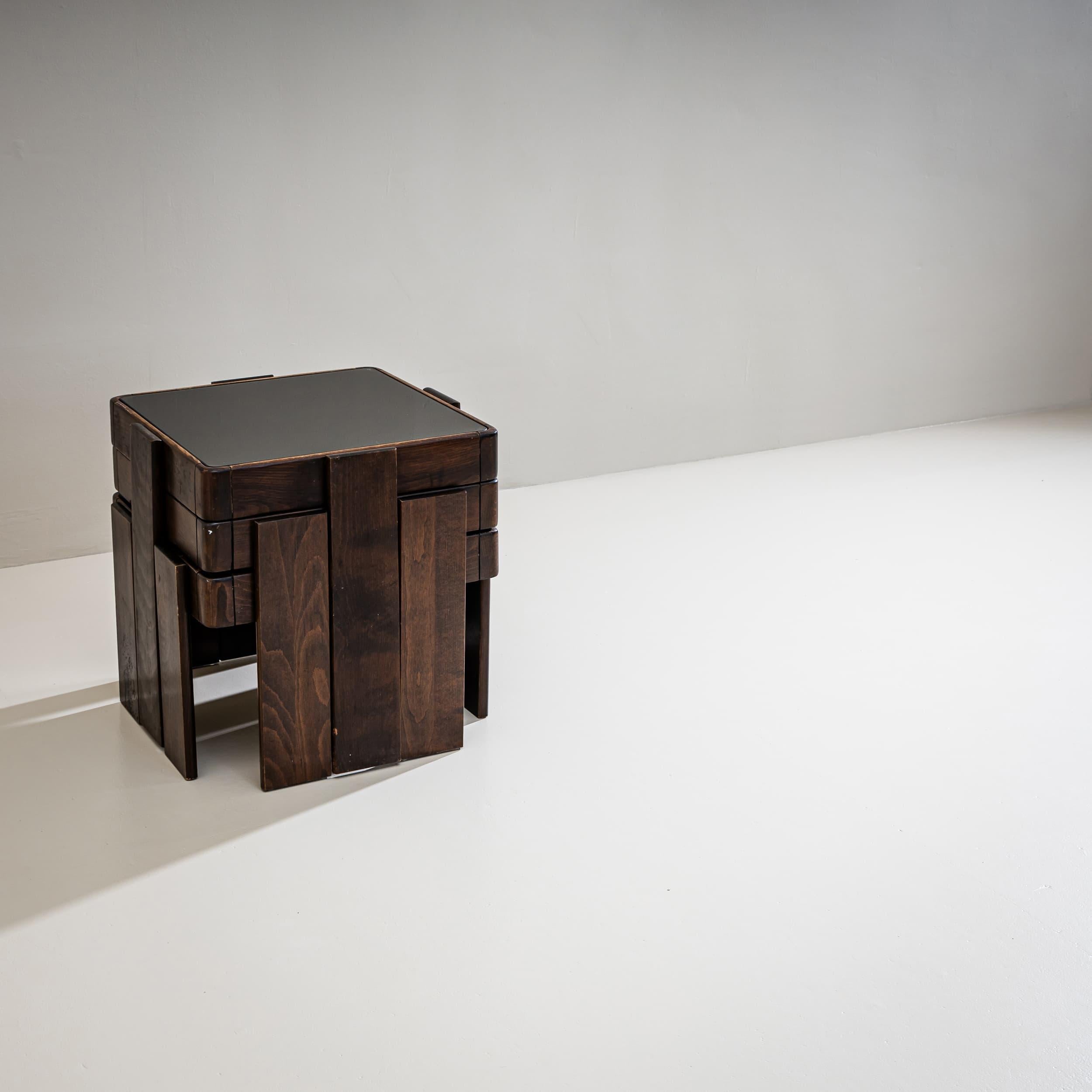 Set of Nesting Tables, Attributed to Gianfranco Frattini, Italy For Sale 1