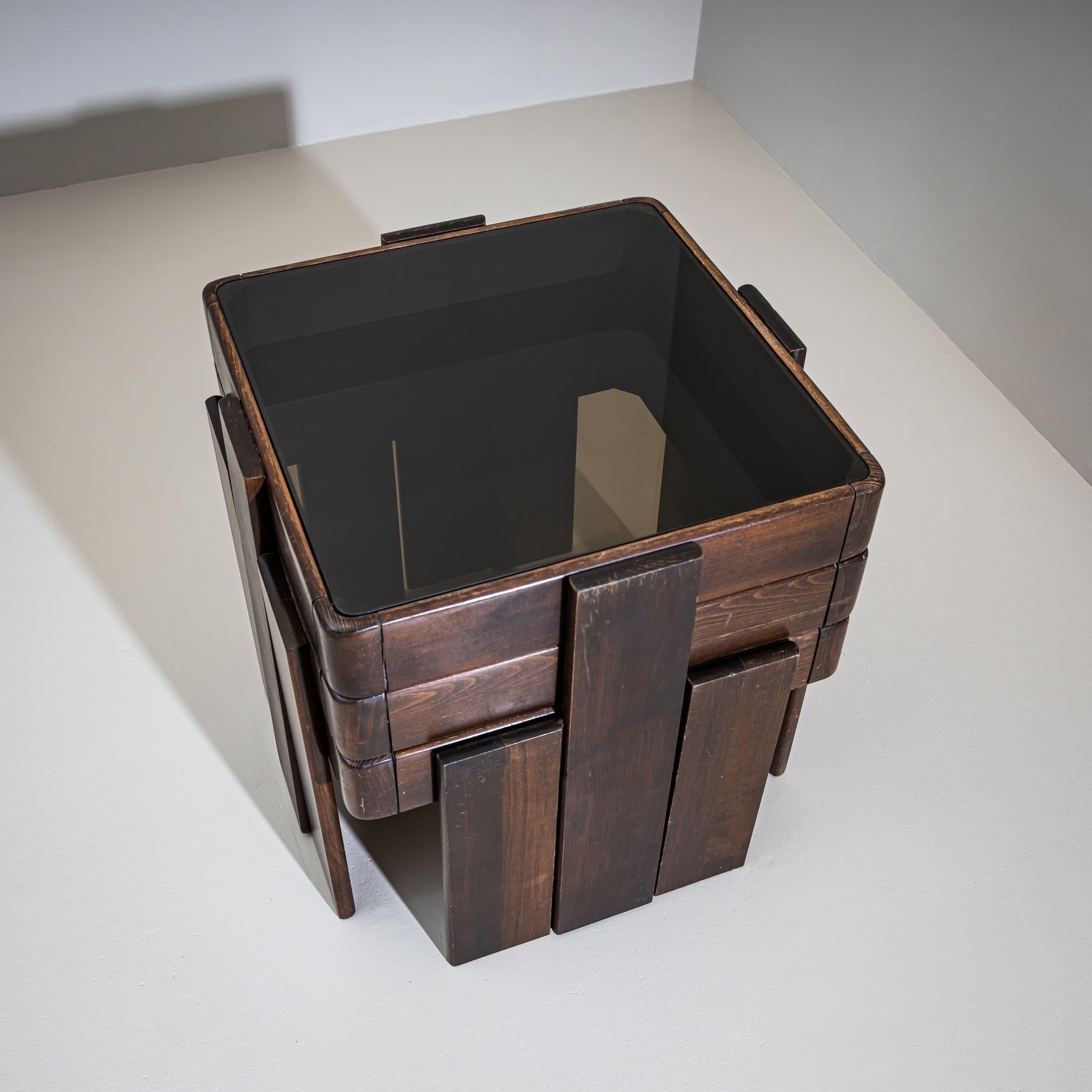 Set of Nesting Tables, Attributed to Gianfranco Frattini, Italy For Sale 2