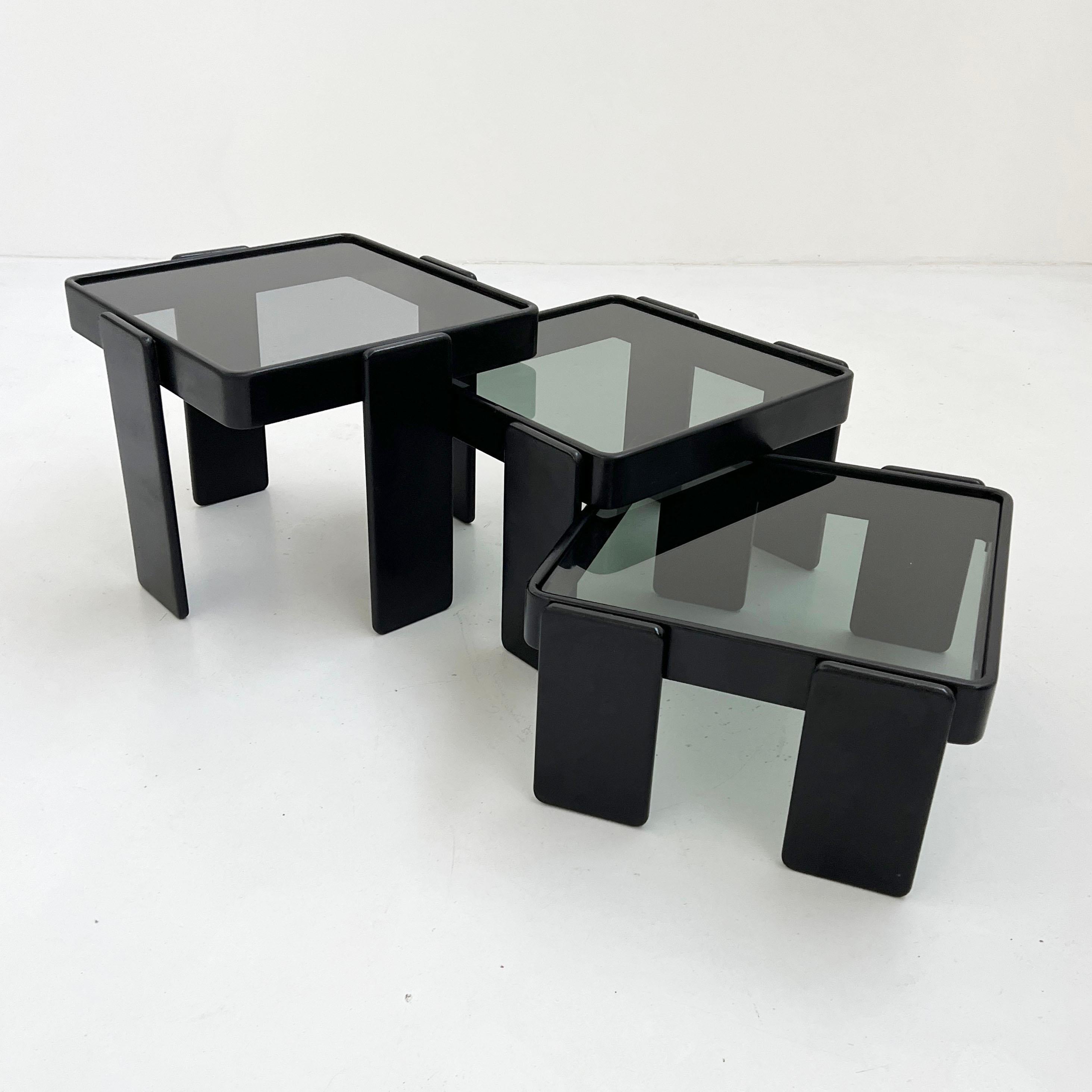 Italian Set of Nesting Tables by Gianfranco Frattini for Cassina, 1970s For Sale