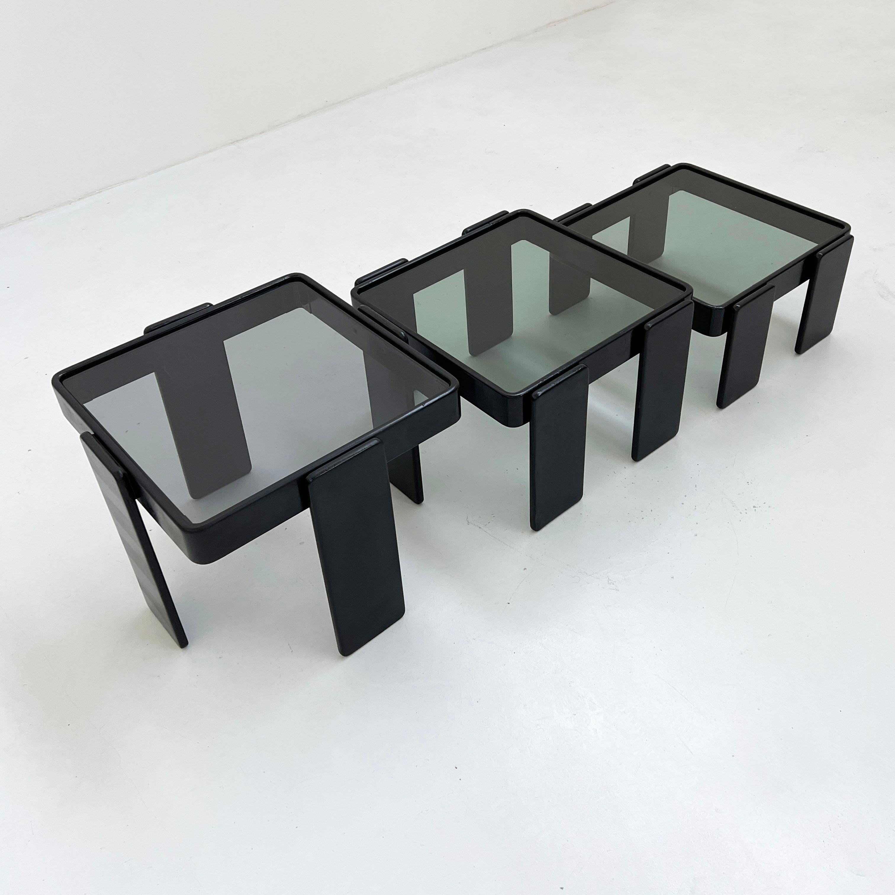 Late 20th Century Set of Nesting Tables by Gianfranco Frattini for Cassina, 1970s For Sale