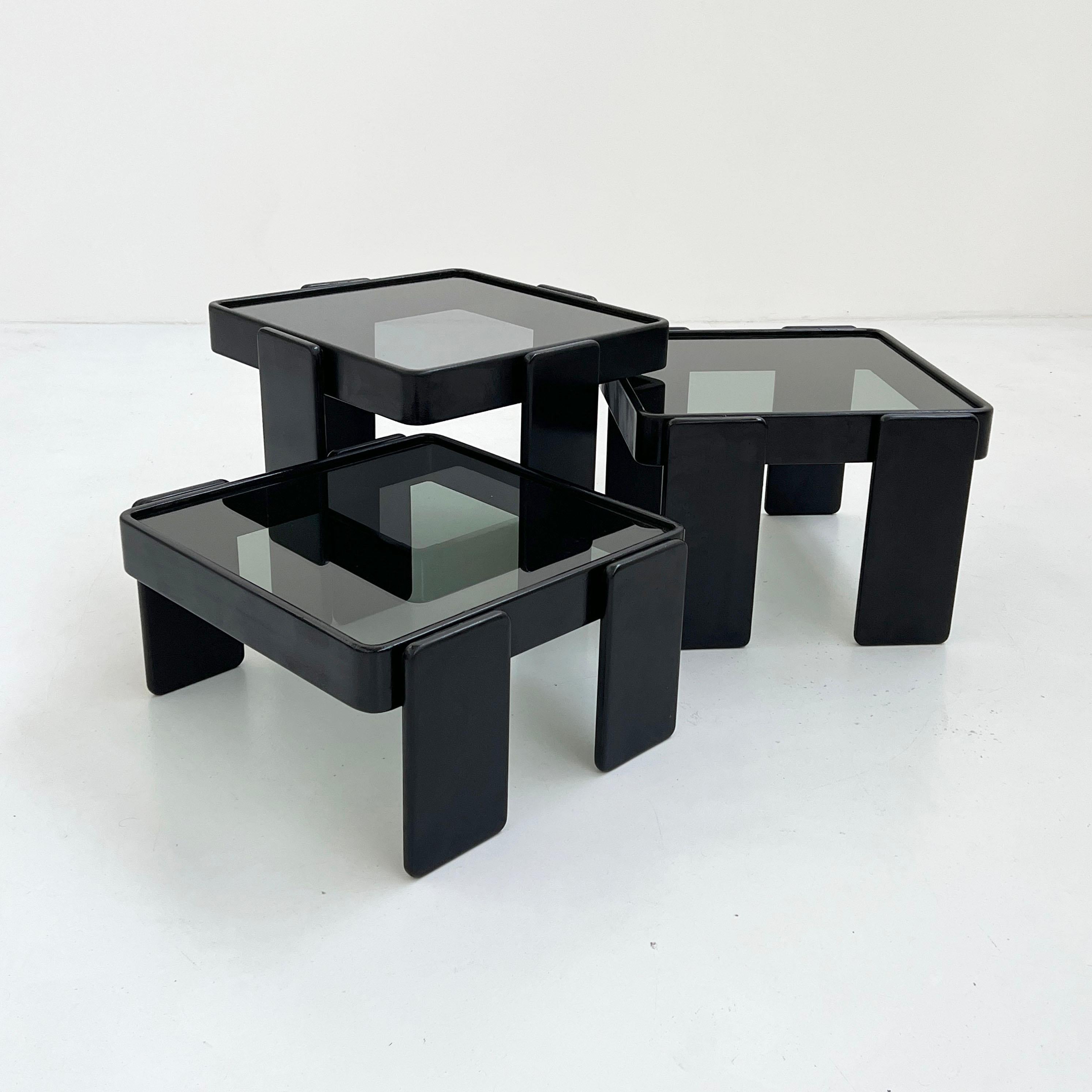 Set of Nesting Tables by Gianfranco Frattini for Cassina, 1970s For Sale 3
