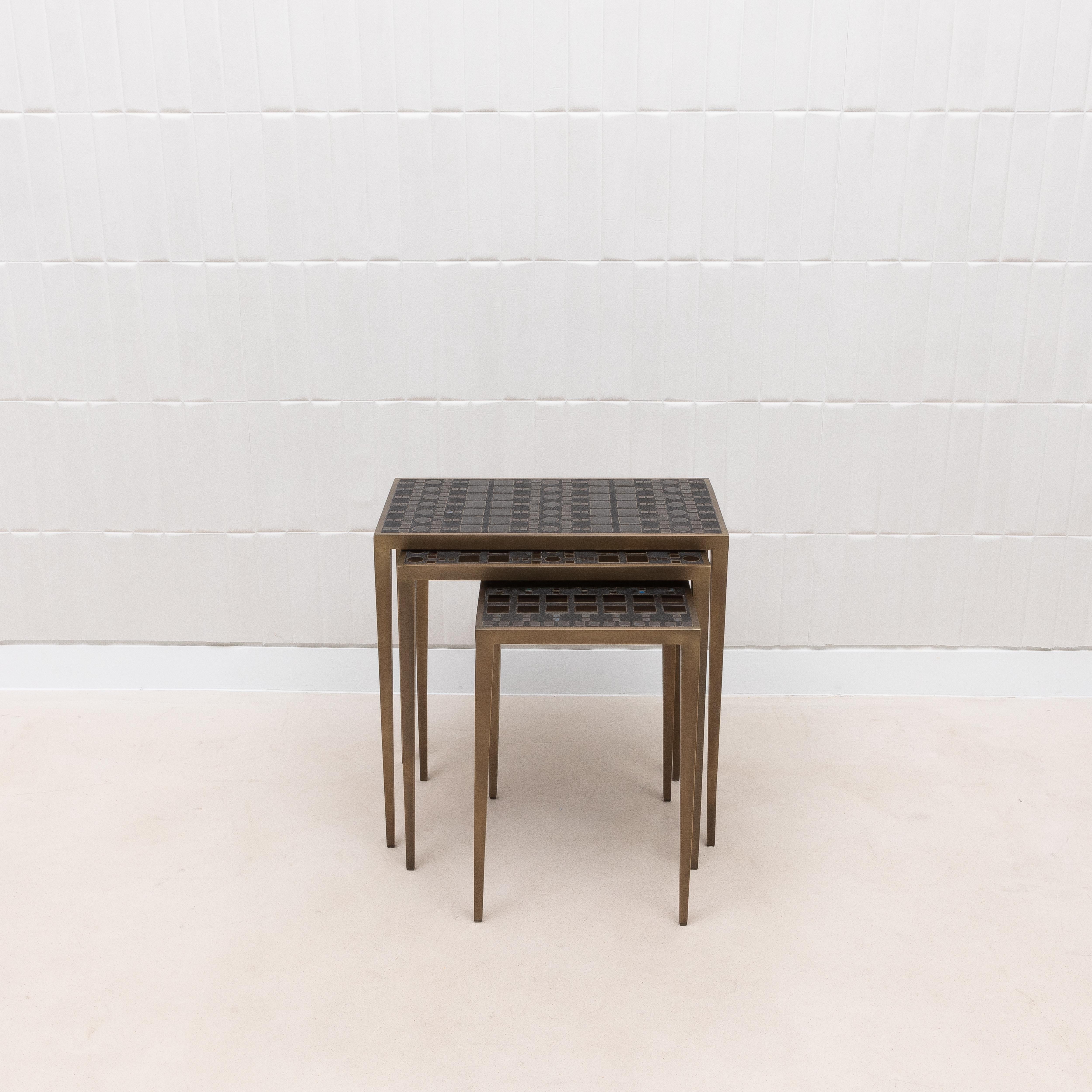 Set of Nesting Tables in Black Shagreen and Pen Shell with Brass by R&Y Augousti For Sale 4