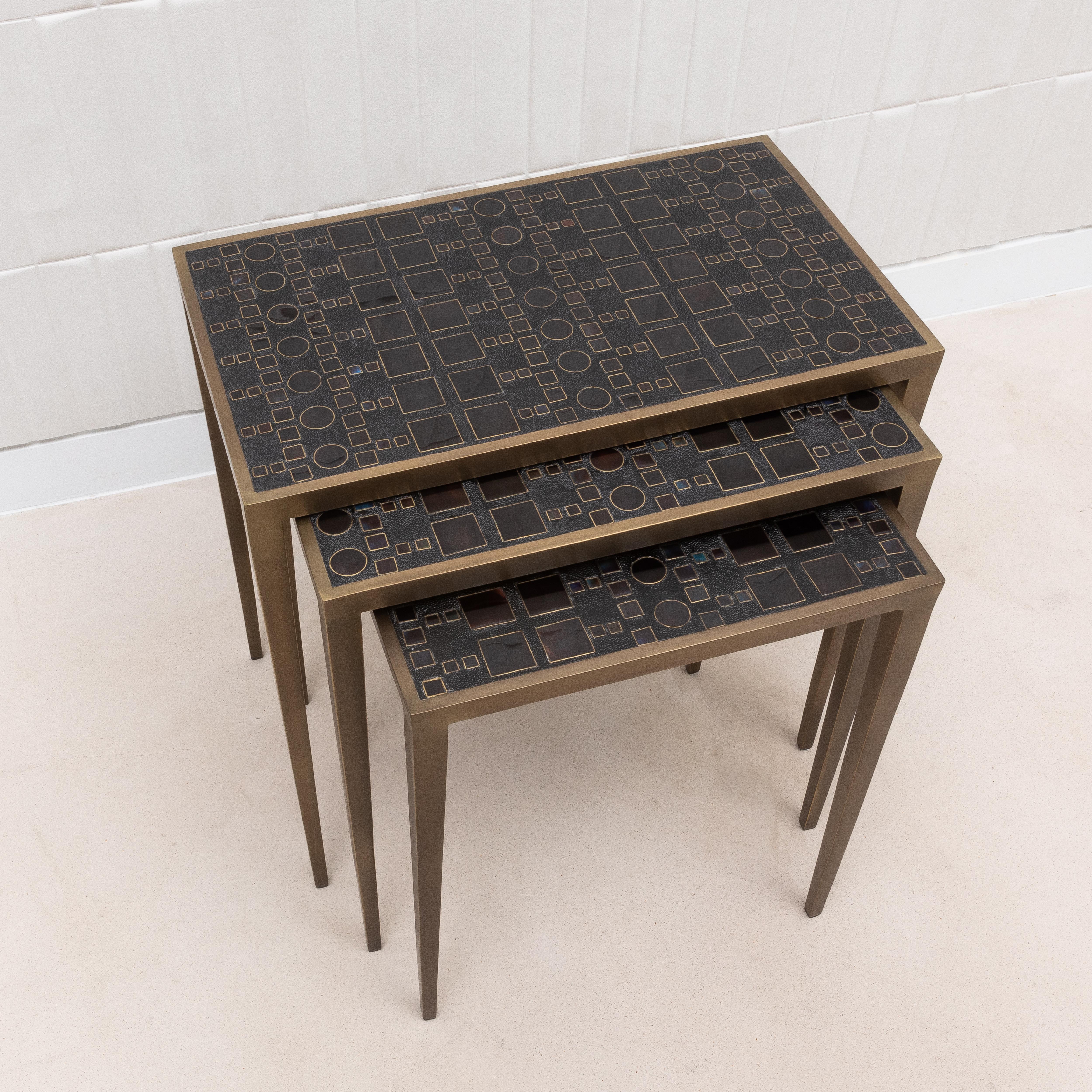 Philippine Set of Nesting Tables in Black Shagreen and Pen Shell with Brass by R&Y Augousti For Sale