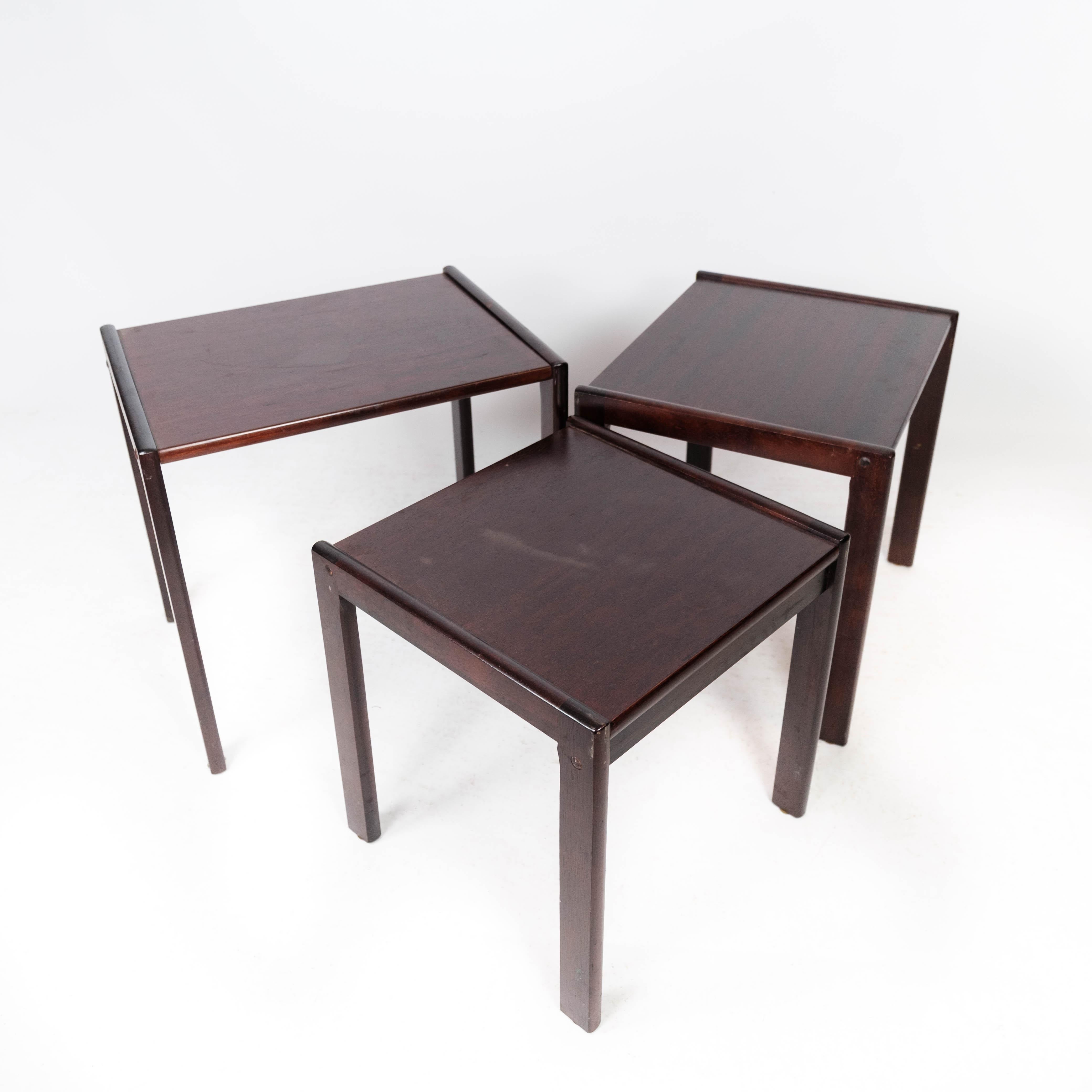 Set of Nesting Tables in Dark Wood of Danish Design from the 1960s For Sale 6