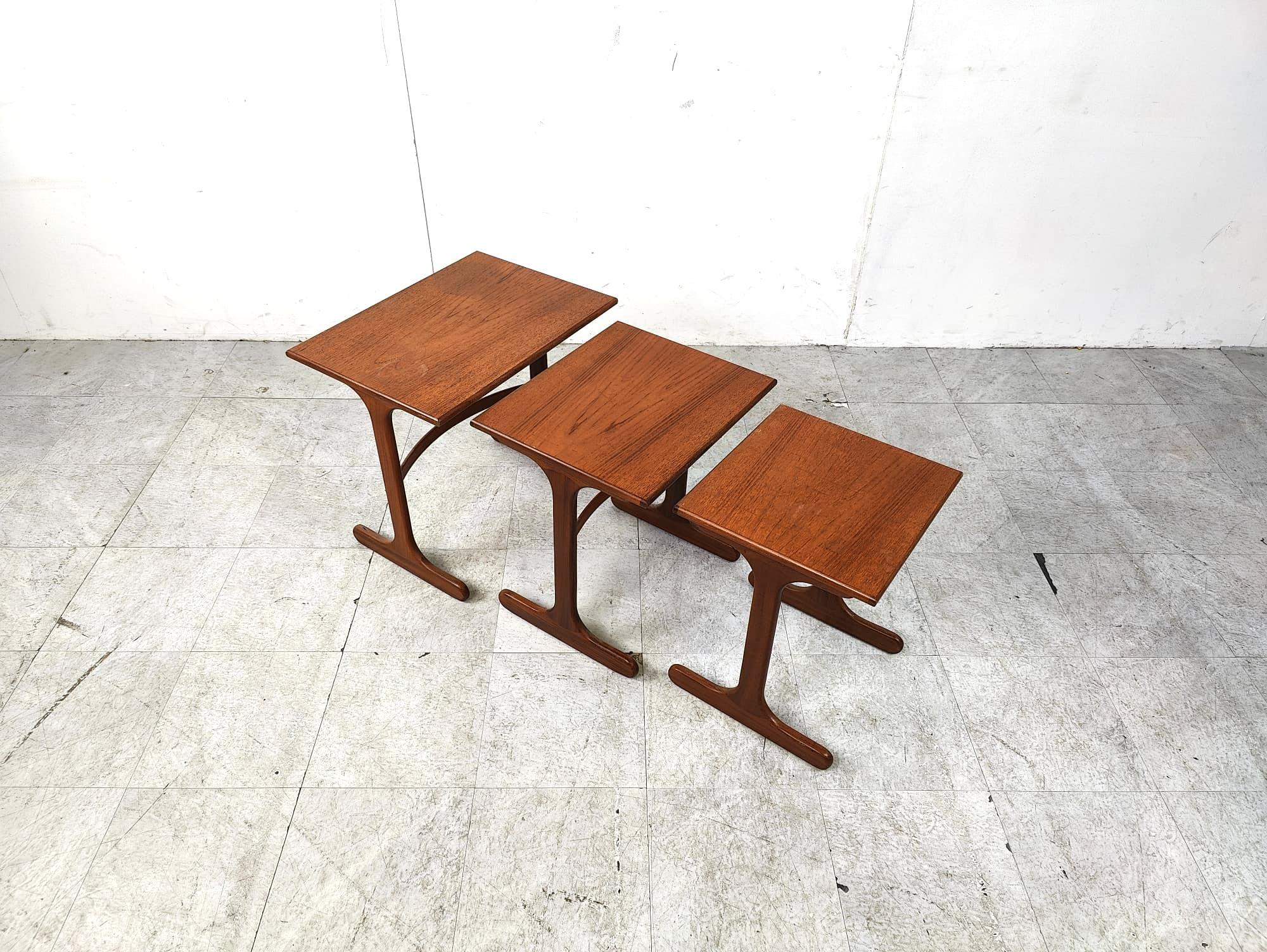 Set of nesting tables in teak by G-plan For Sale 1