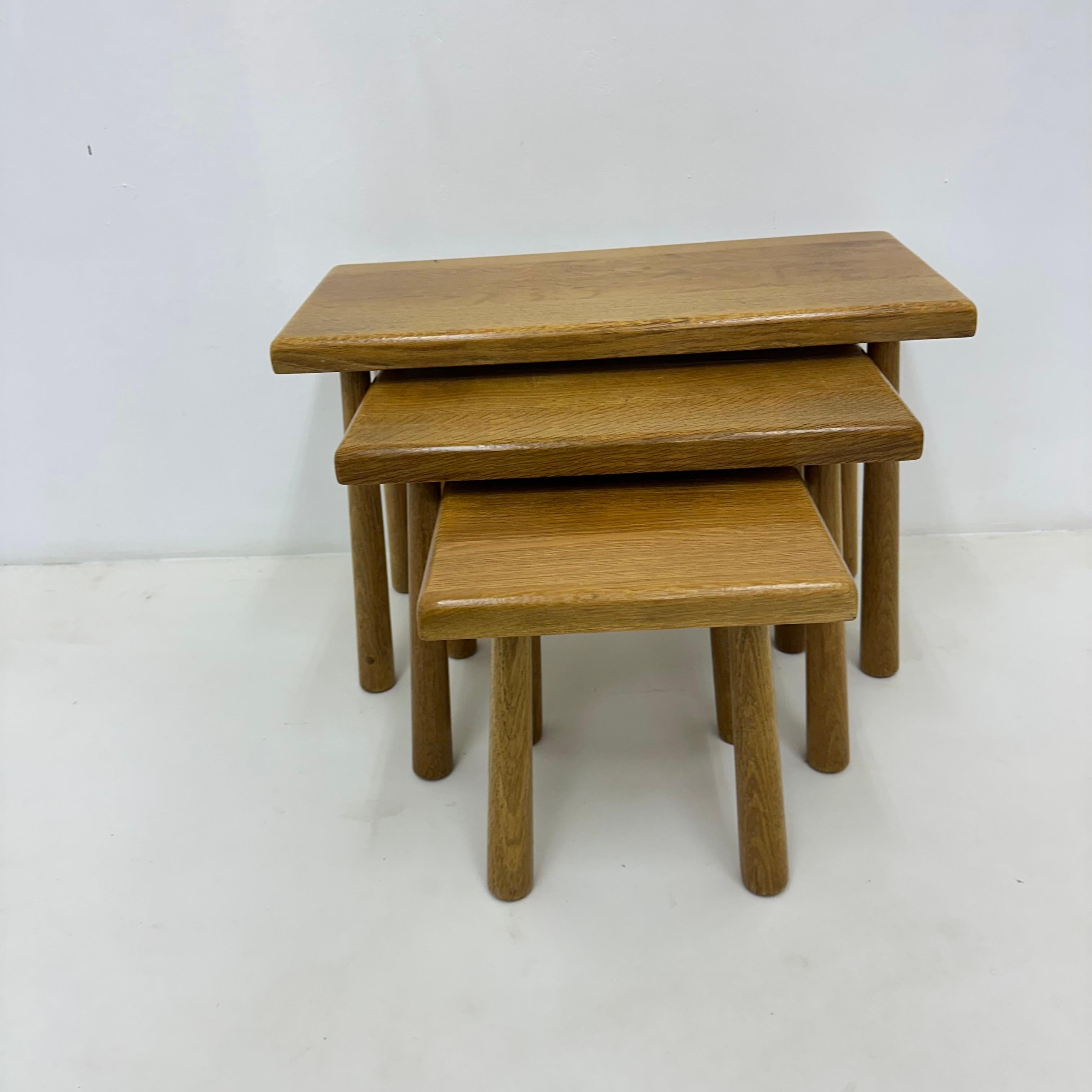 Set of nesting tables solid oak wood brutalist , 1970s For Sale 3