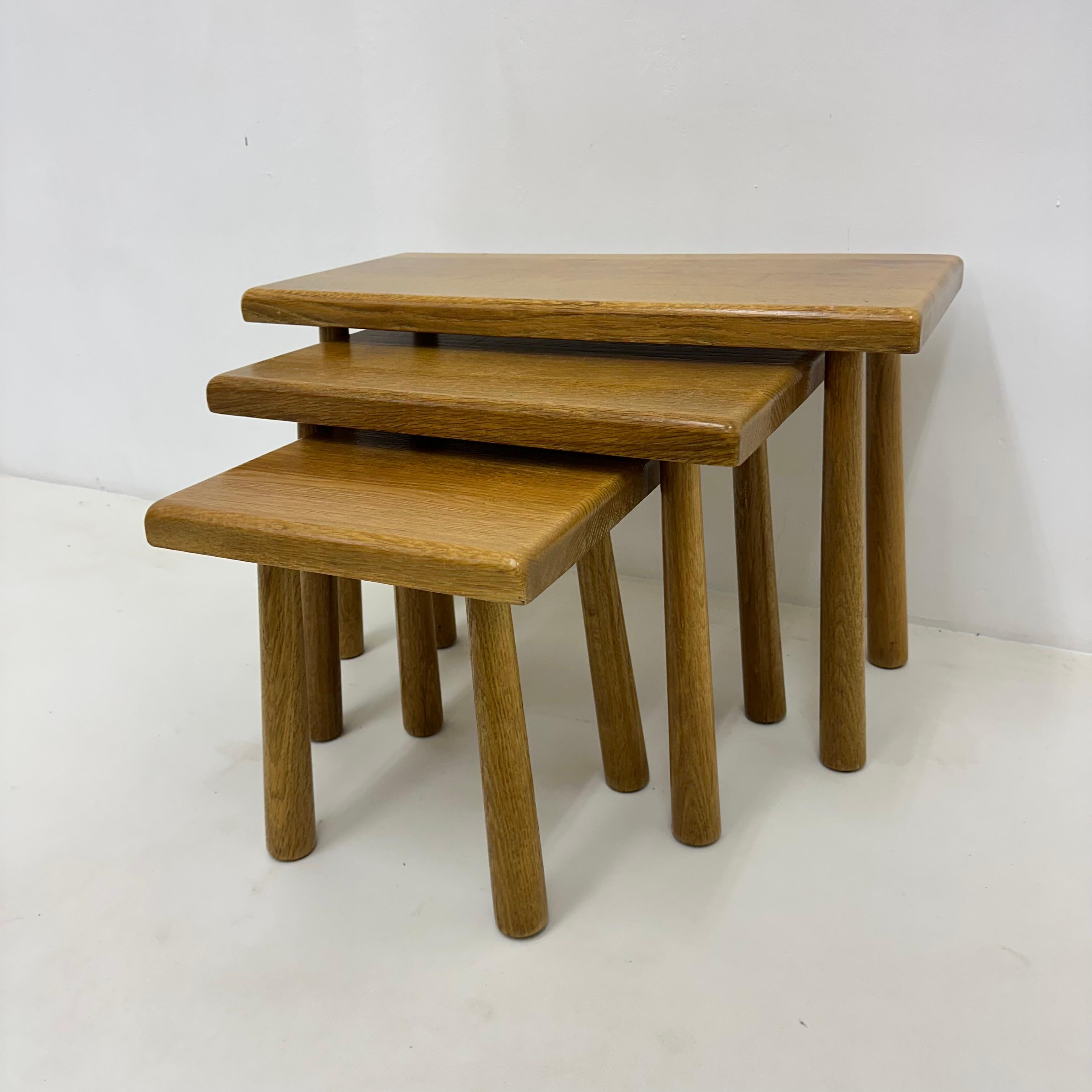 Set of nesting tables solid oak wood brutalist , 1970s For Sale 5