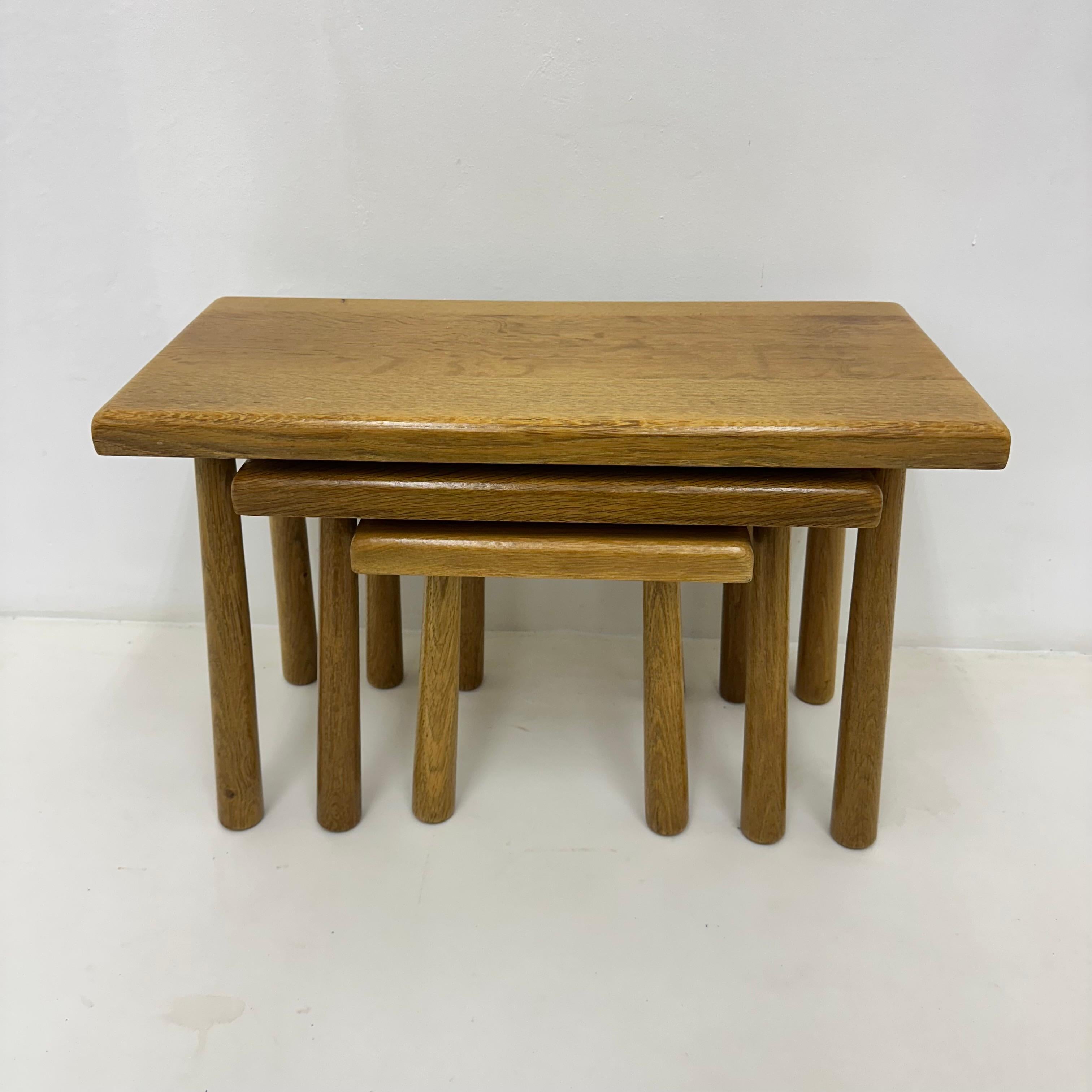 Set of nesting tables solid oak wood brutalist , 1970s For Sale 7