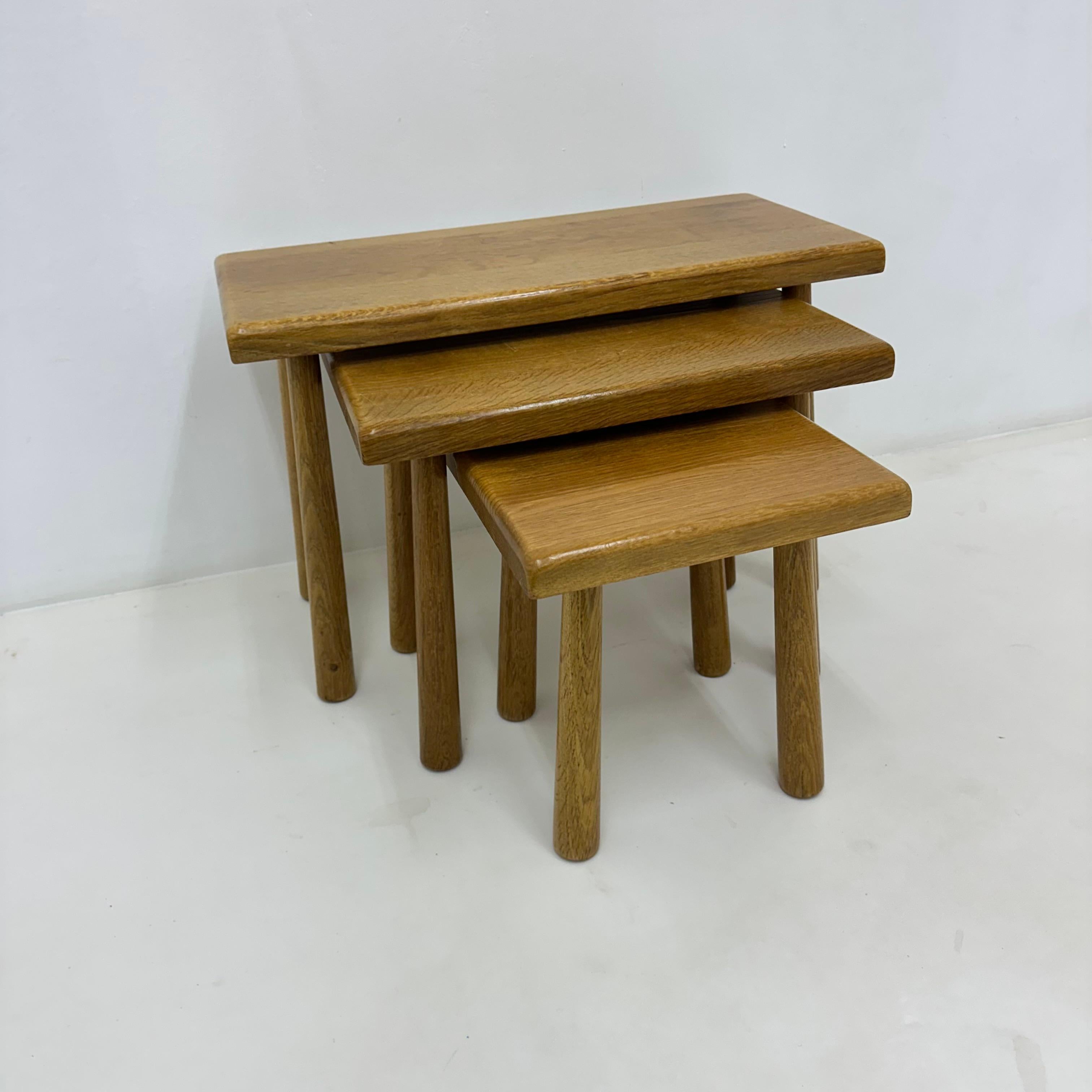 Set of nesting tables solid oak wood brutalist , 1970s For Sale 2