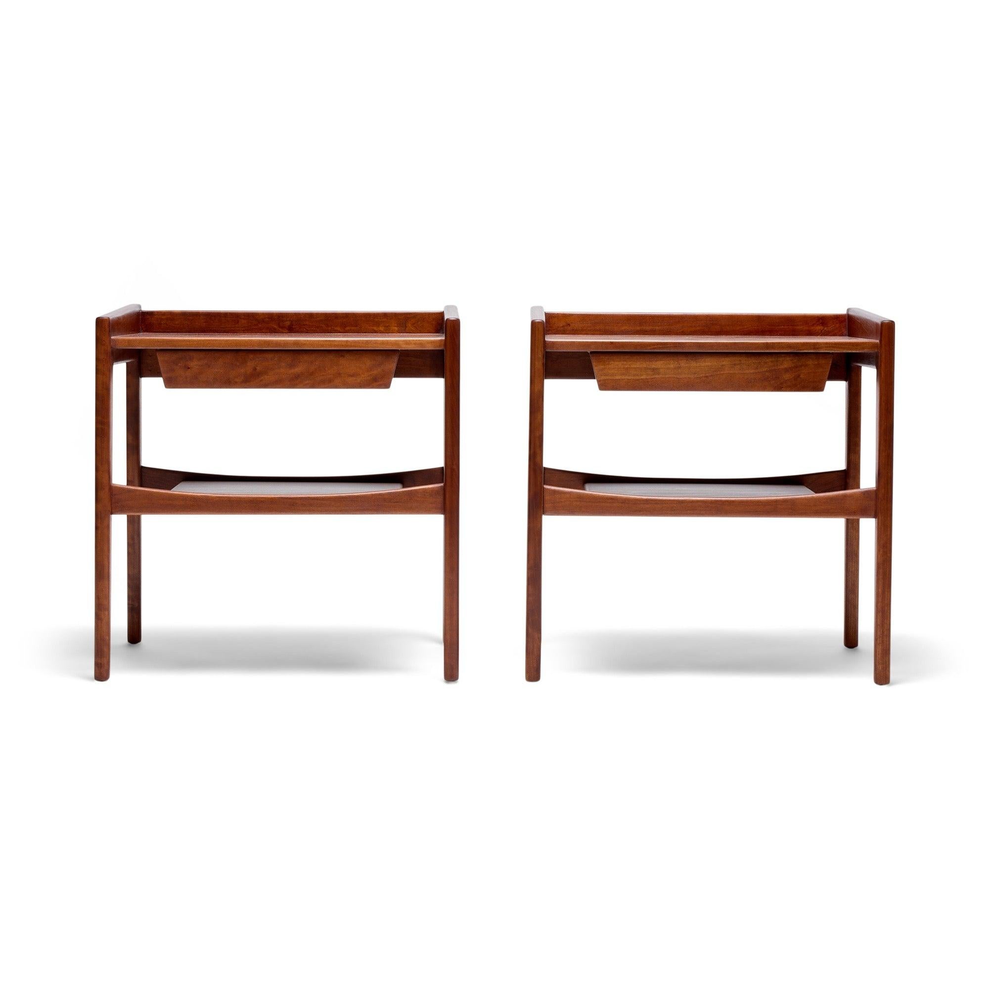 Américain Ensemble de tables de nuit de Jens Risom, années 1960 en vente