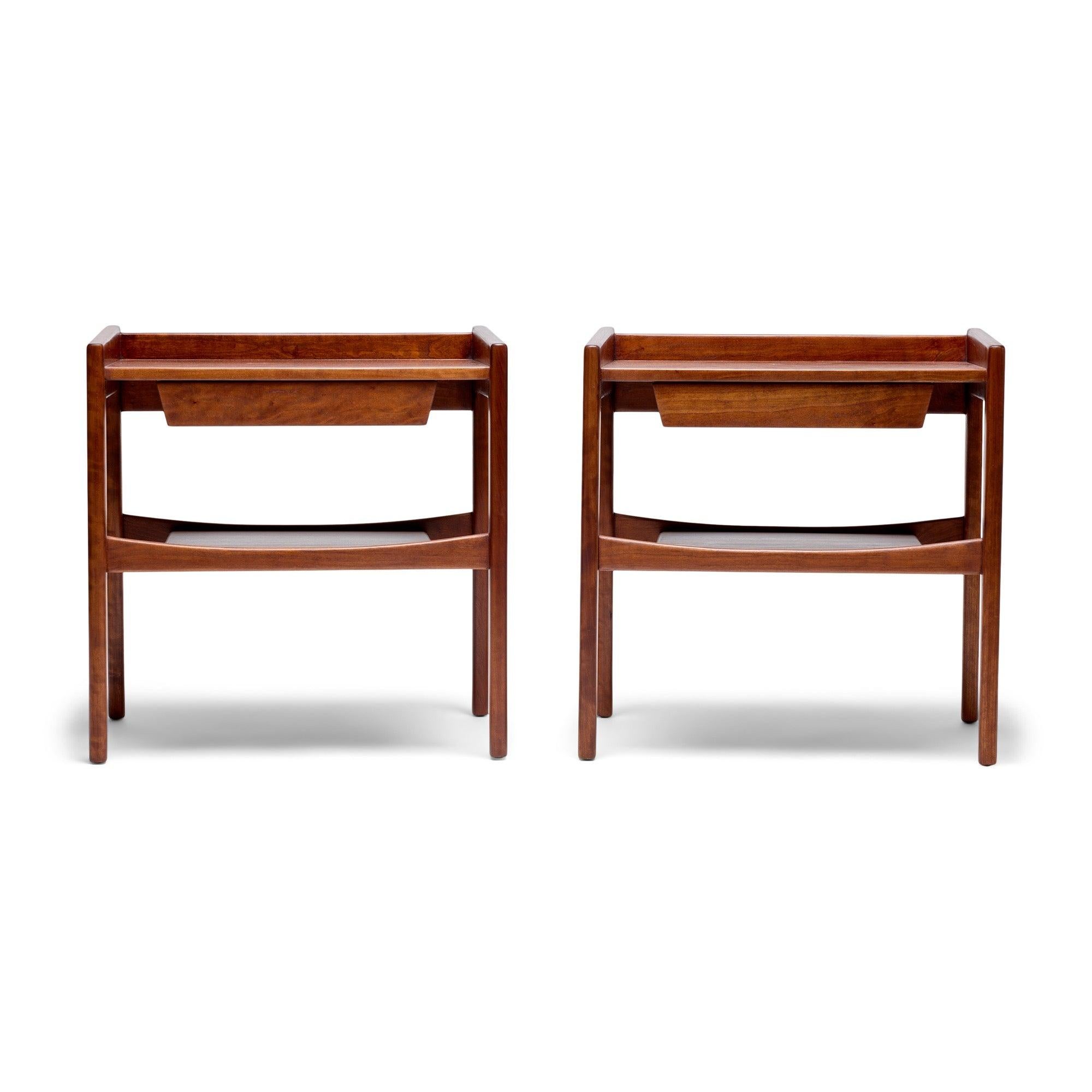Ensemble de tables de nuit de Jens Risom, années 1960 Bon état - En vente à Sagaponack, NY