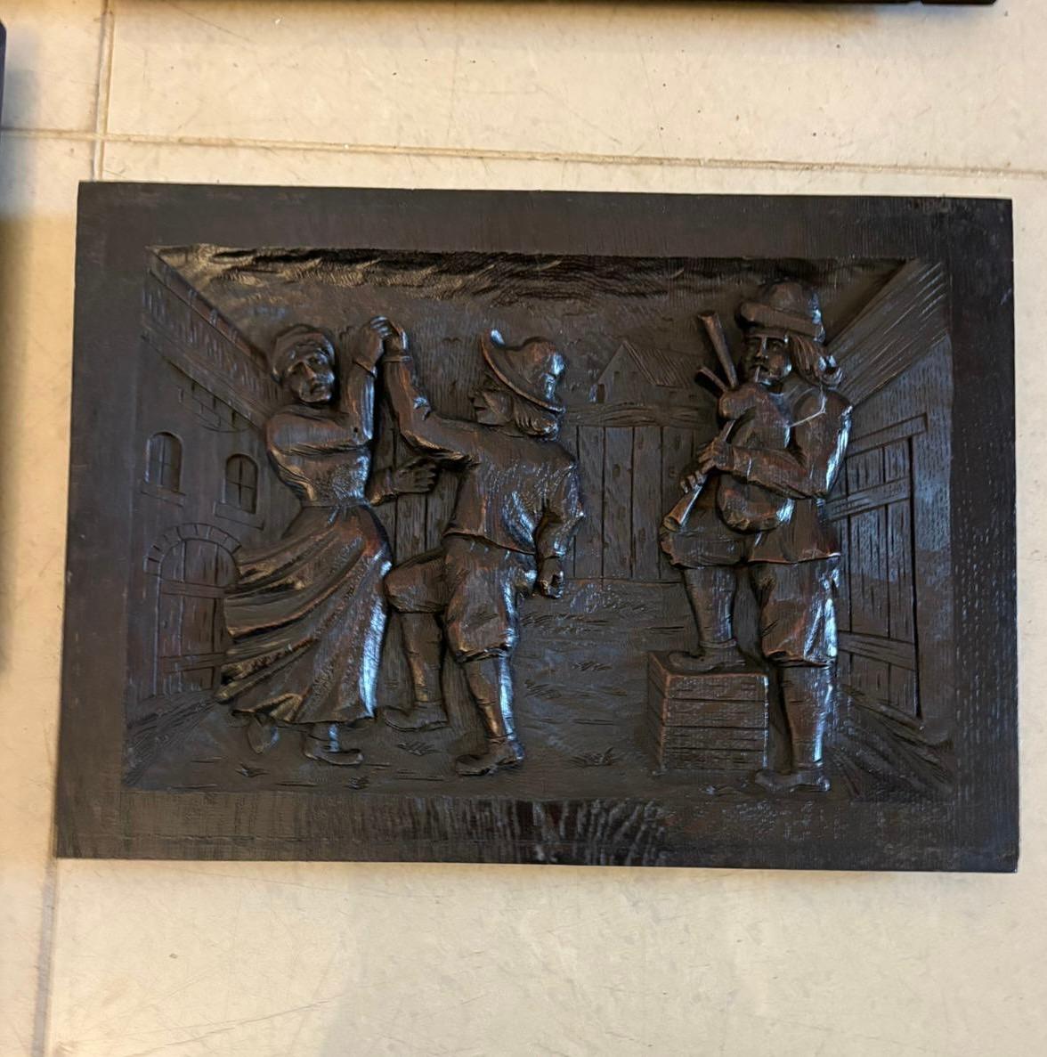 Set di nove pannelli antichi vittoriani intagliati a mano di Oak in vendita 1