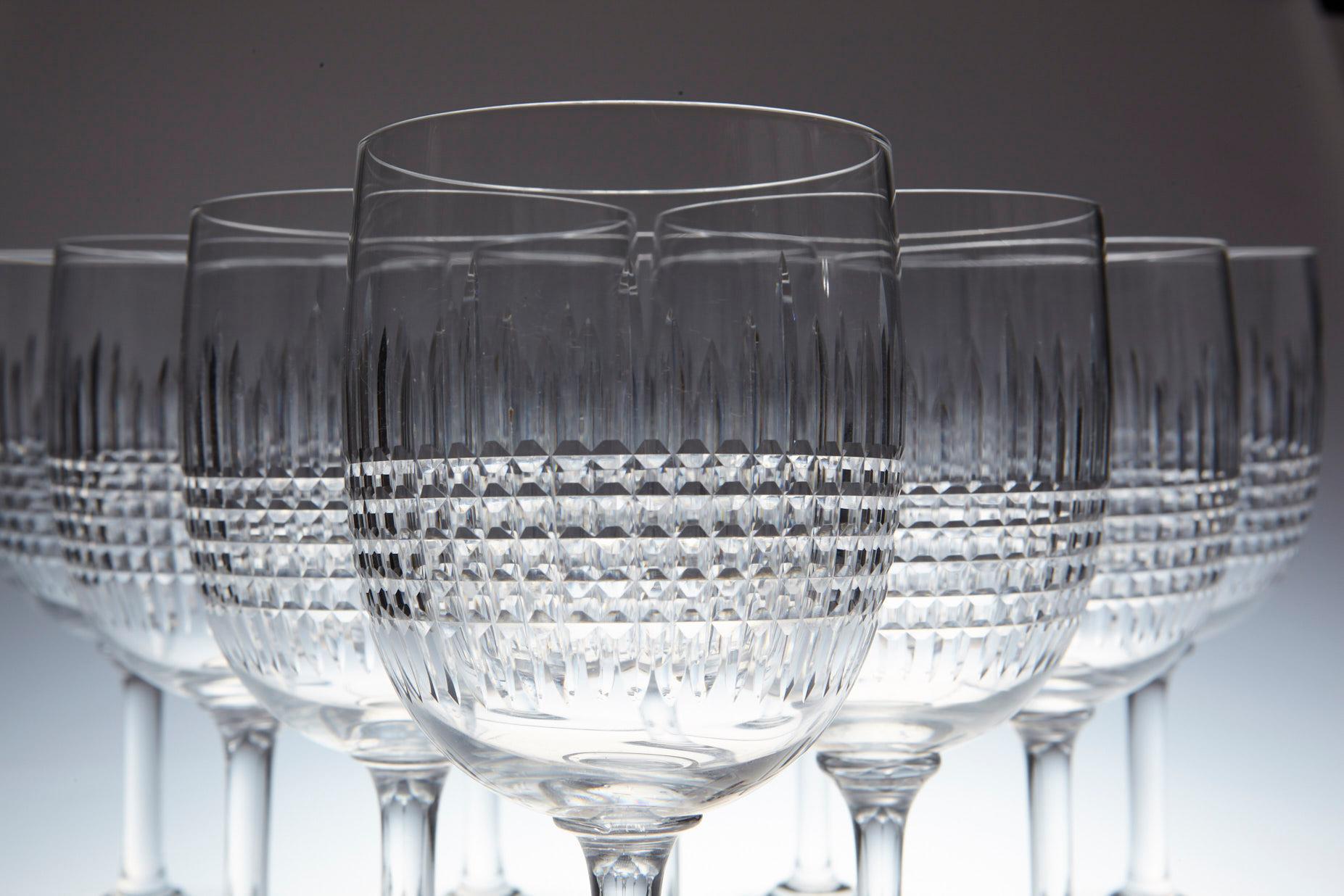 Set of Nine Baccarat Crystal 'Nancy' Pattern White Wine Glasses, circa 1950s In Excellent Condition In Pau, FR
