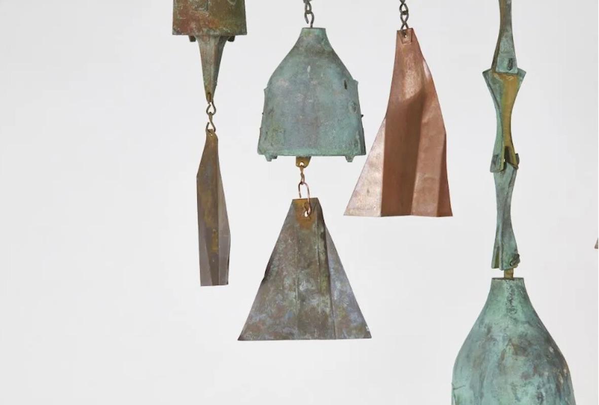 Bronze Ensemble de neuf cloches de Paolo Scoleri en vente