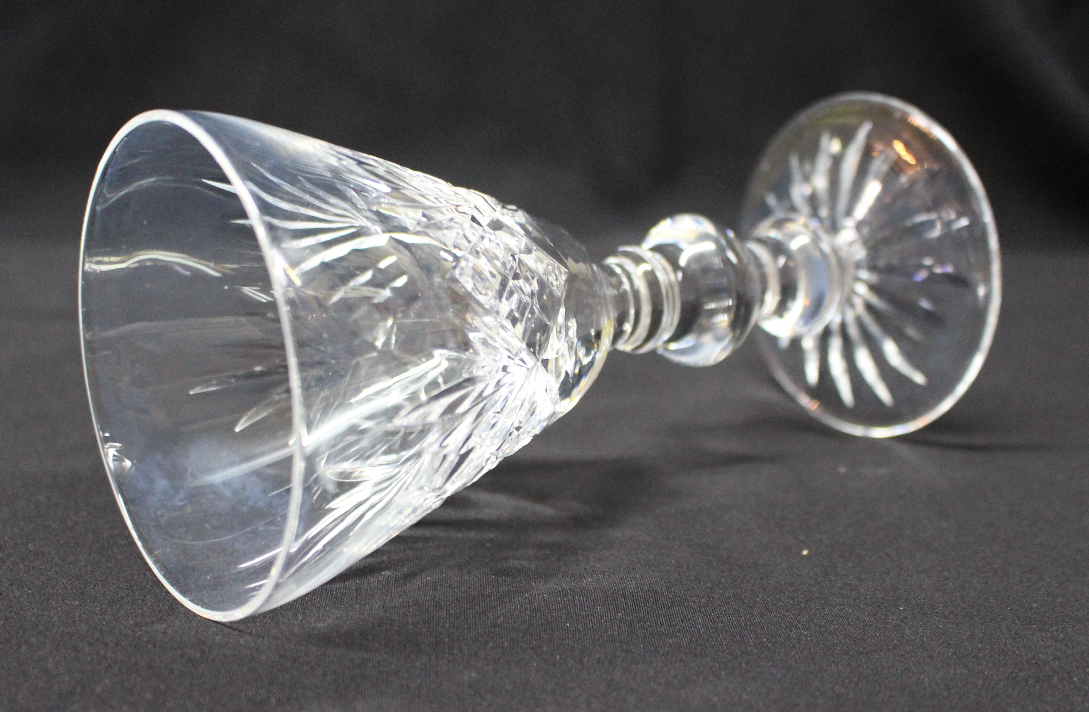 Set of Nine Cut-Glass English Jacobean Style Wine Glasses In Excellent Condition For Sale In Worcester, Worcestershire