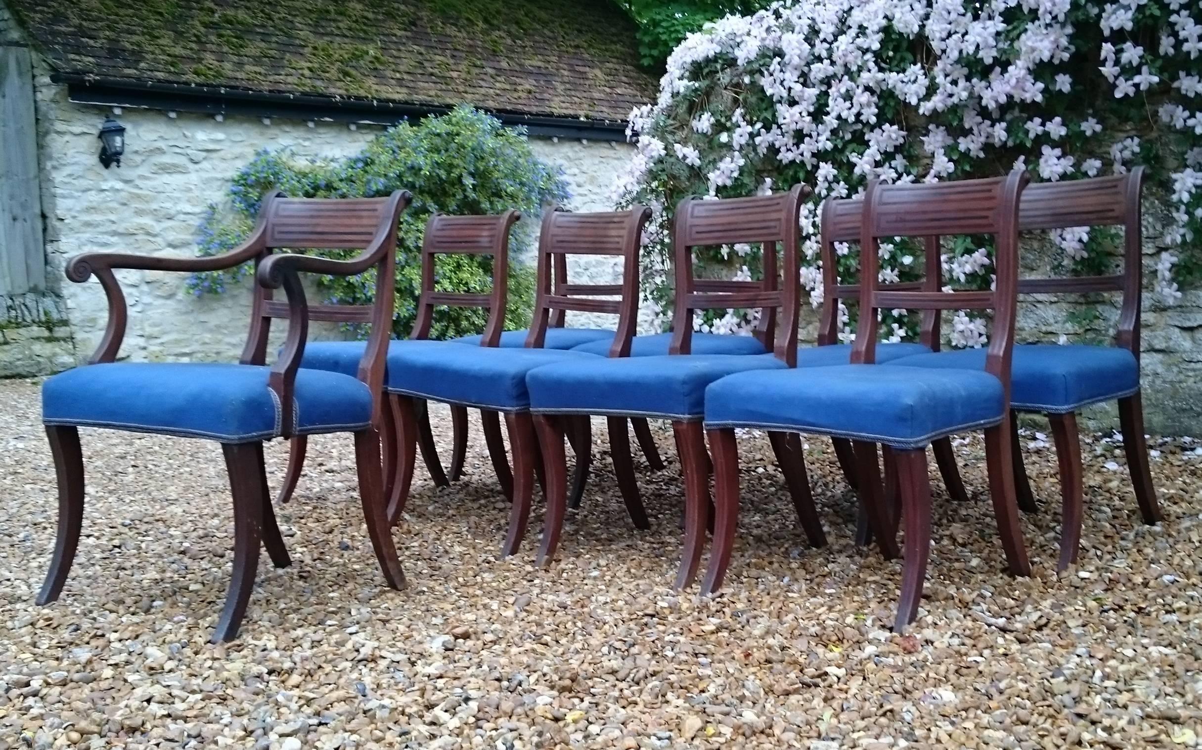 Set of Nine Early 19th Century Regency Mahogany Antique Dining Chairs In Excellent Condition In Gloucestershire, GB