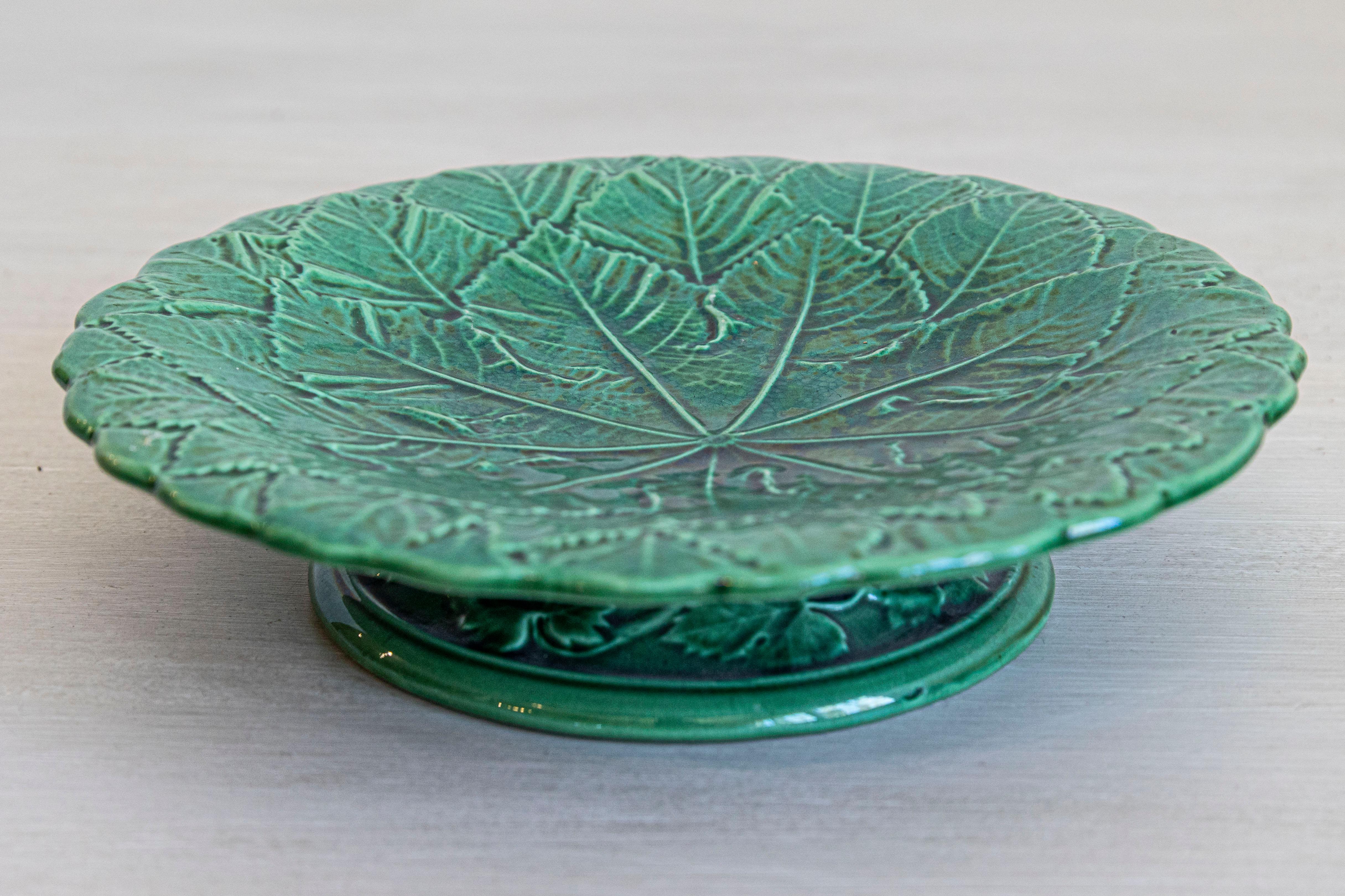 Conjunto de nueve piezas de porcelana esmaltada verde en Bueno estado para la venta en Atlanta, GA