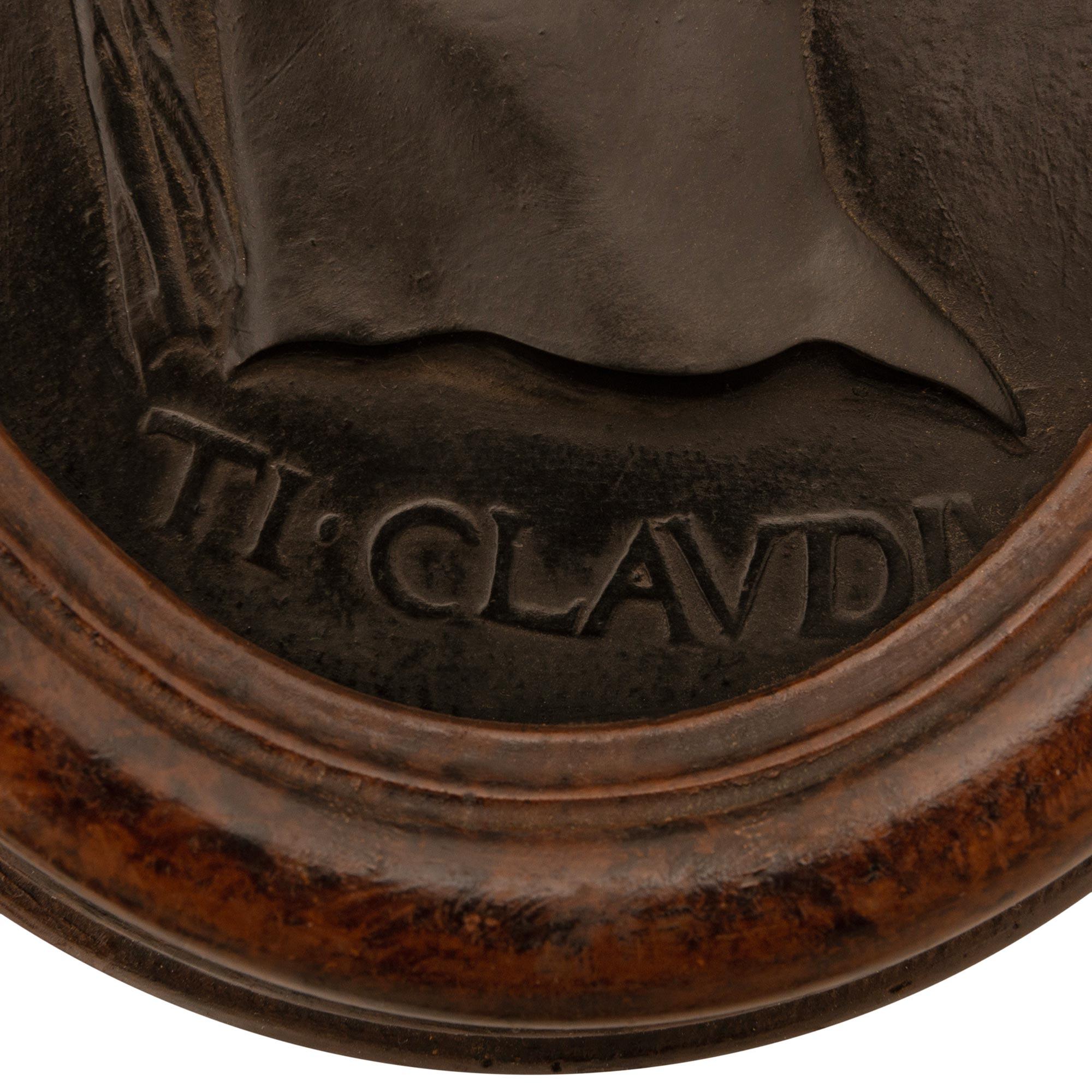 Neun italienische Plaketten aus Basalt Wedgwood und patiniertem Wood aus dem späten 19. im Angebot 2