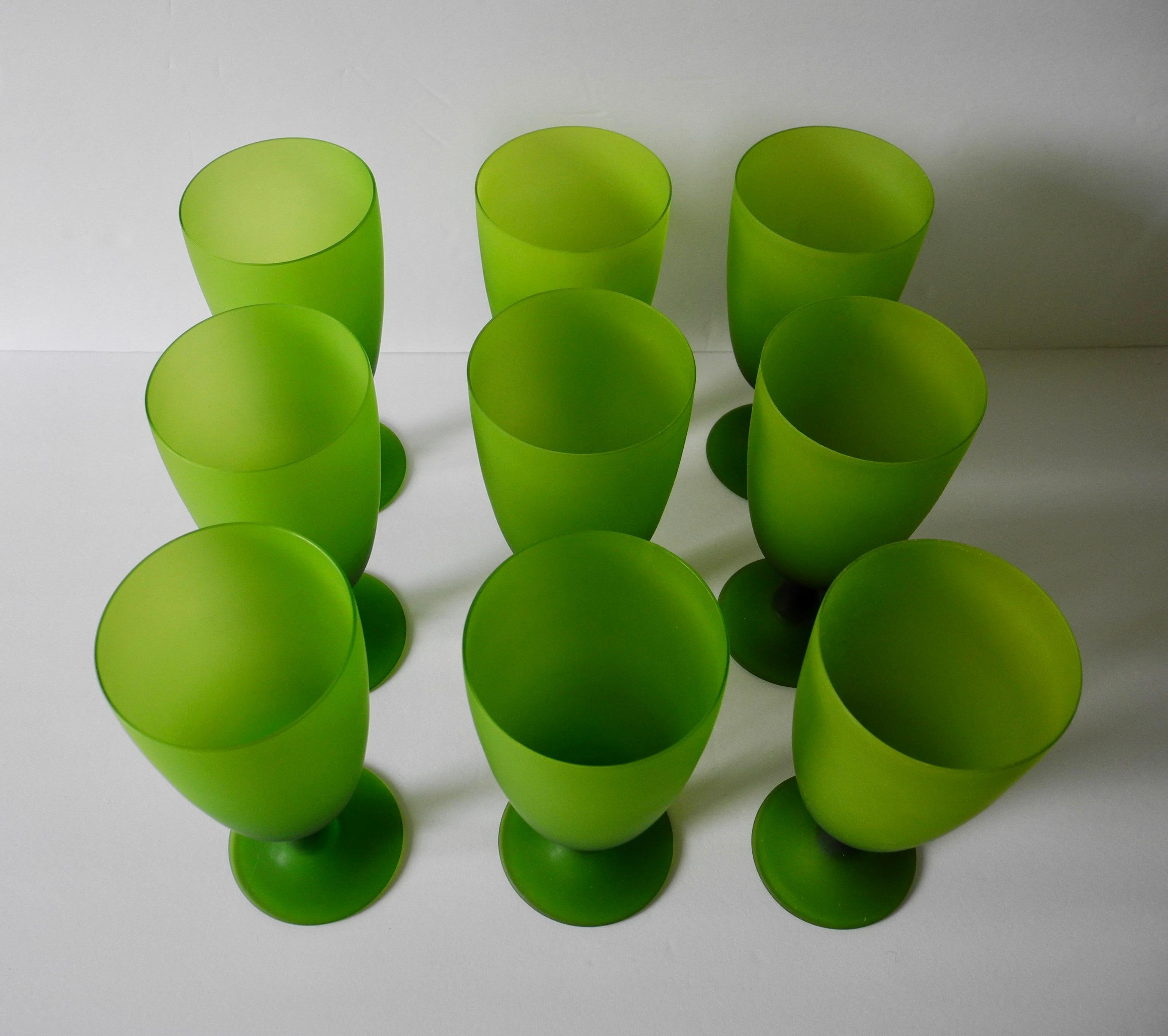 Set of Nine Modern Italian 20th Century Dinner Stemmed Glasses of Frosted Green For Sale 3