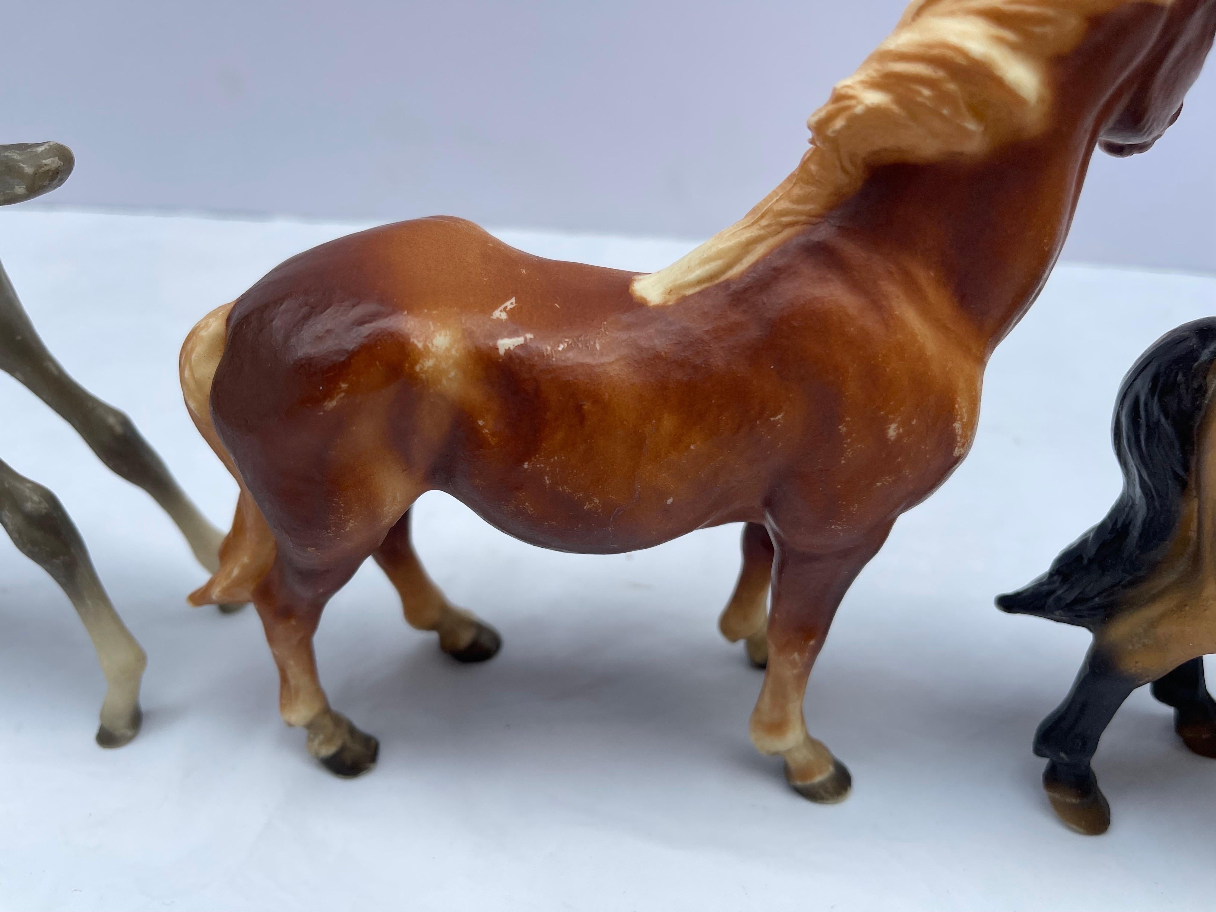Set of Nine Small Breyer Style Horses (Box 6) For Sale 7