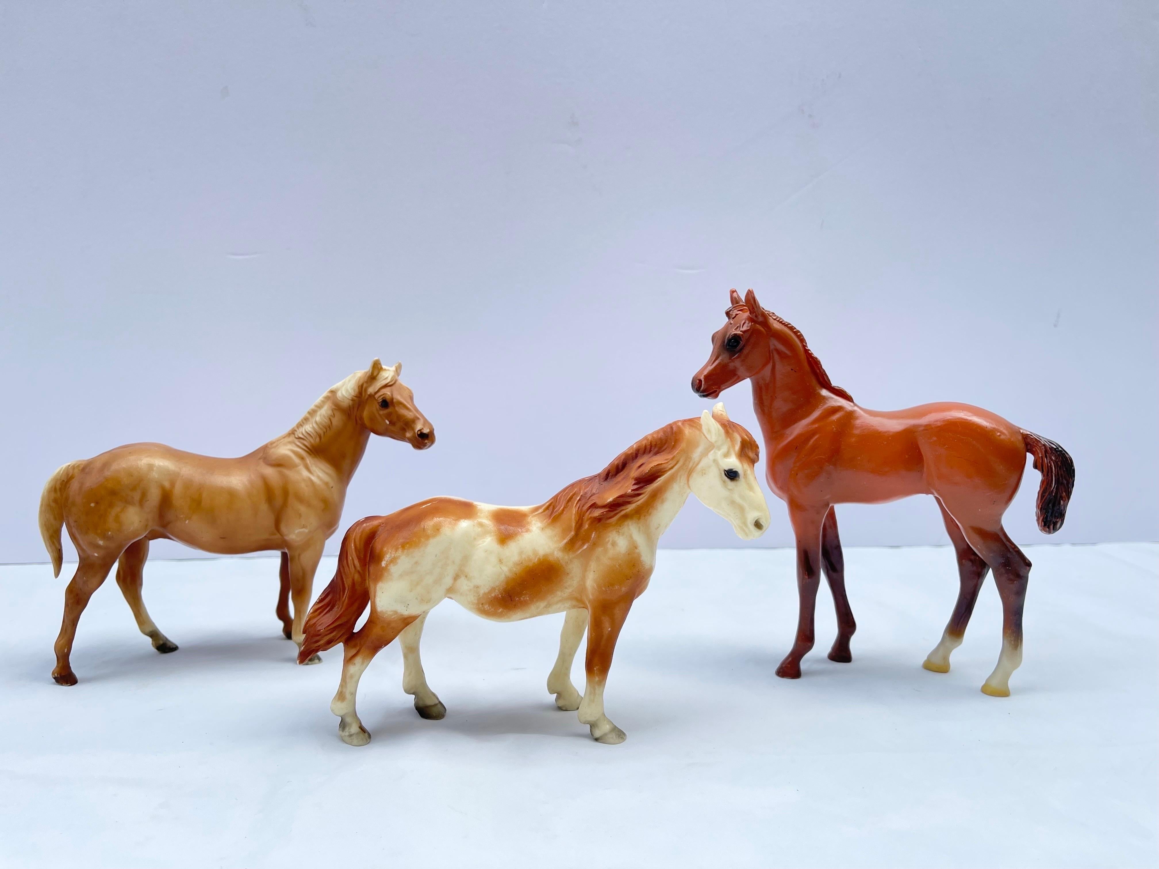 Set of Nine Small Breyer Style Horses (Box 6) For Sale 2