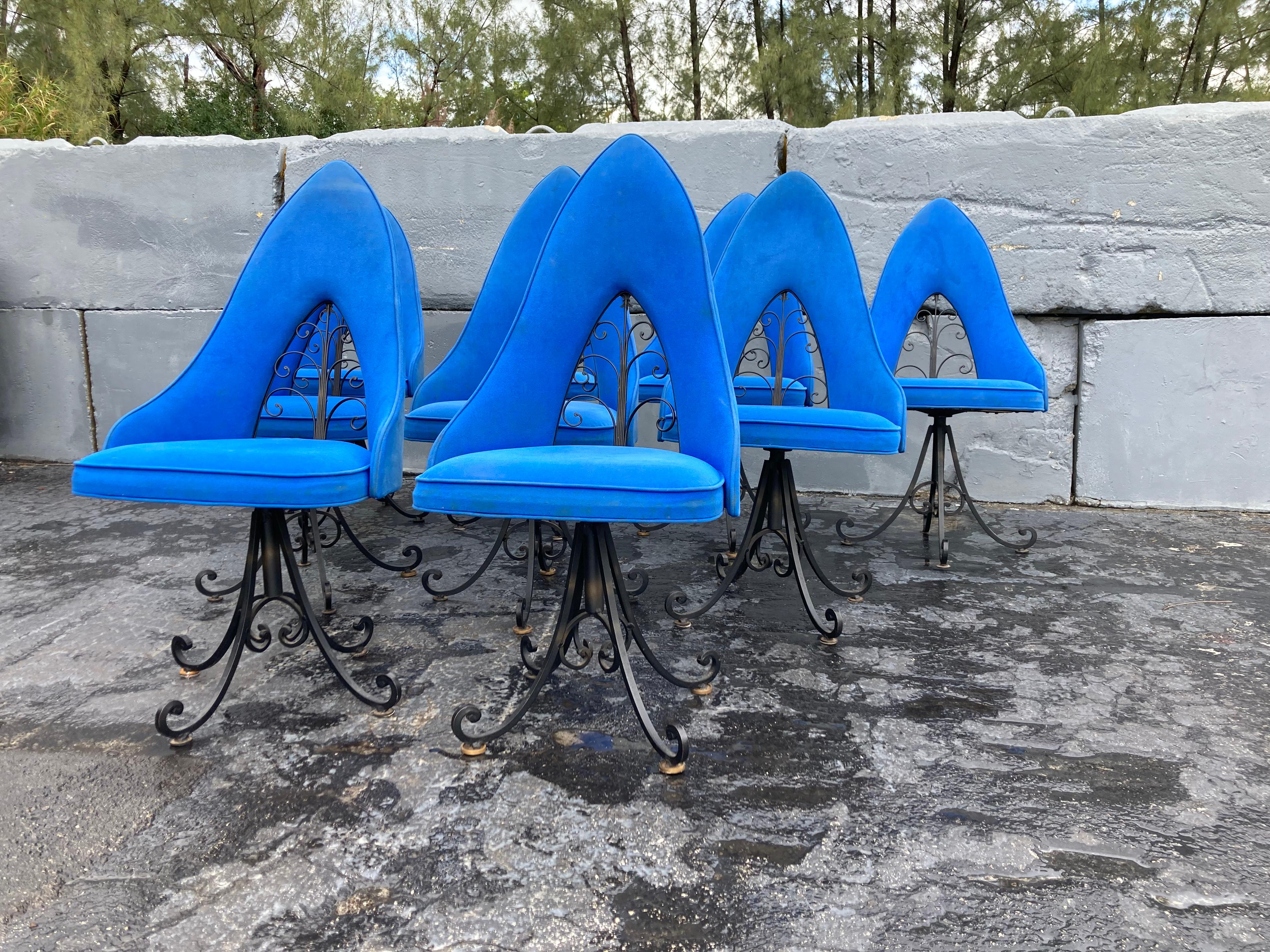 Ensemble de neuf chaises de salle à manger pivotantes par Antarenni Ny, fer forgé, rétro vintage en vente 1